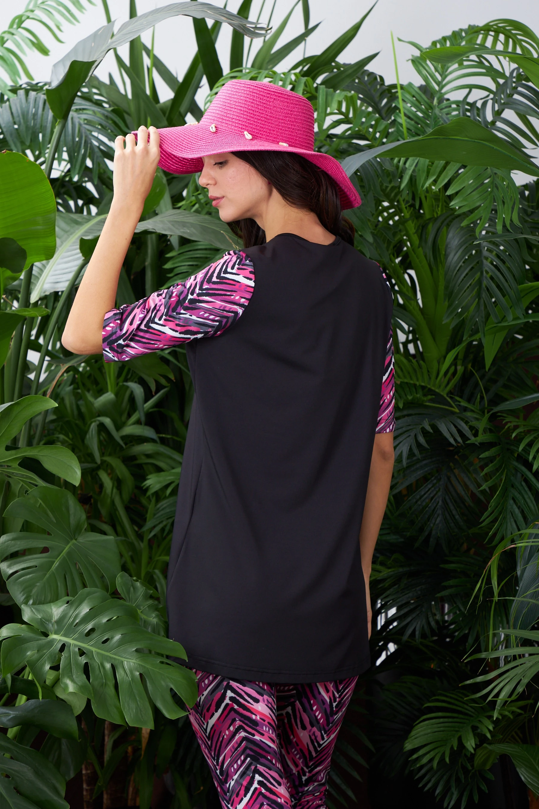 Renkli Desenli Kısa Kol Tesettür Mayo