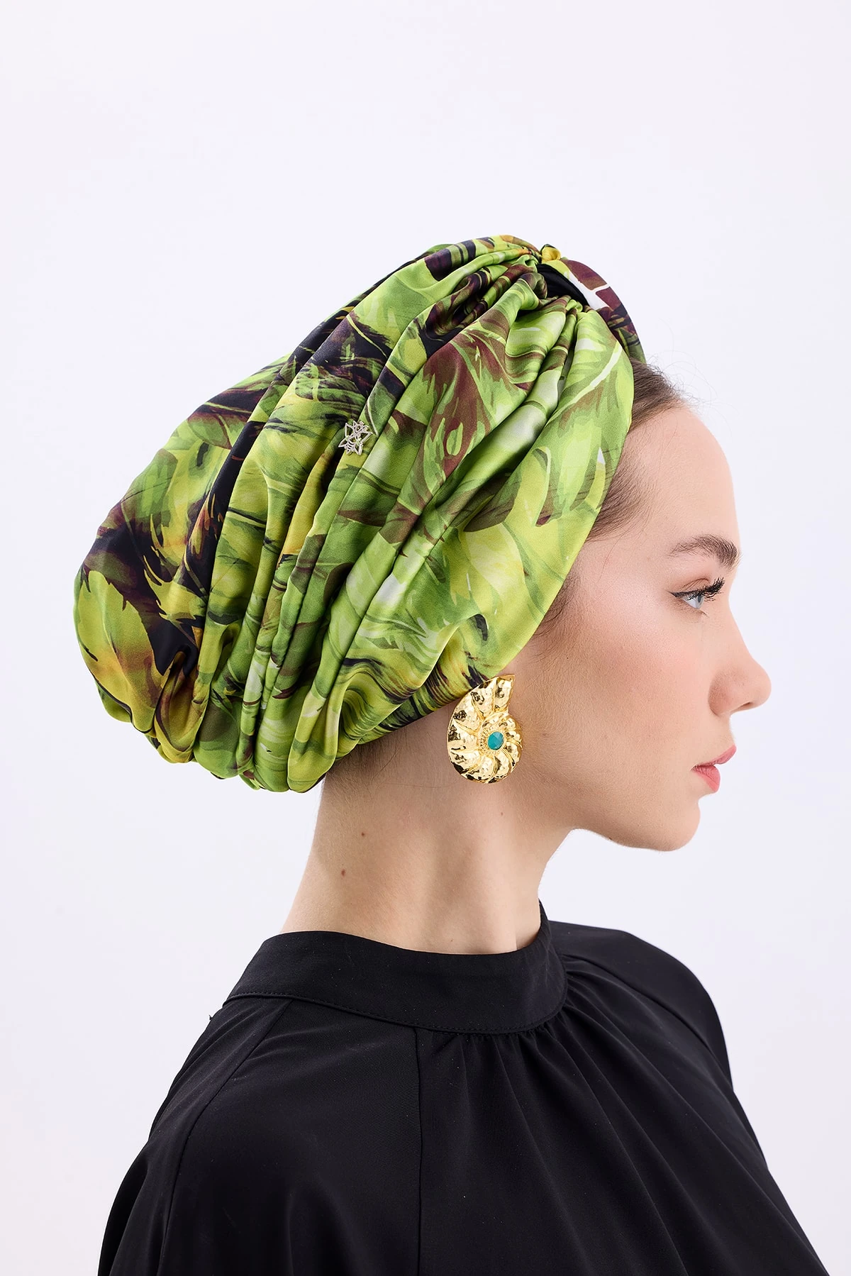 Havana Yeşil Yapraklı İpek Dolgusuz Bone