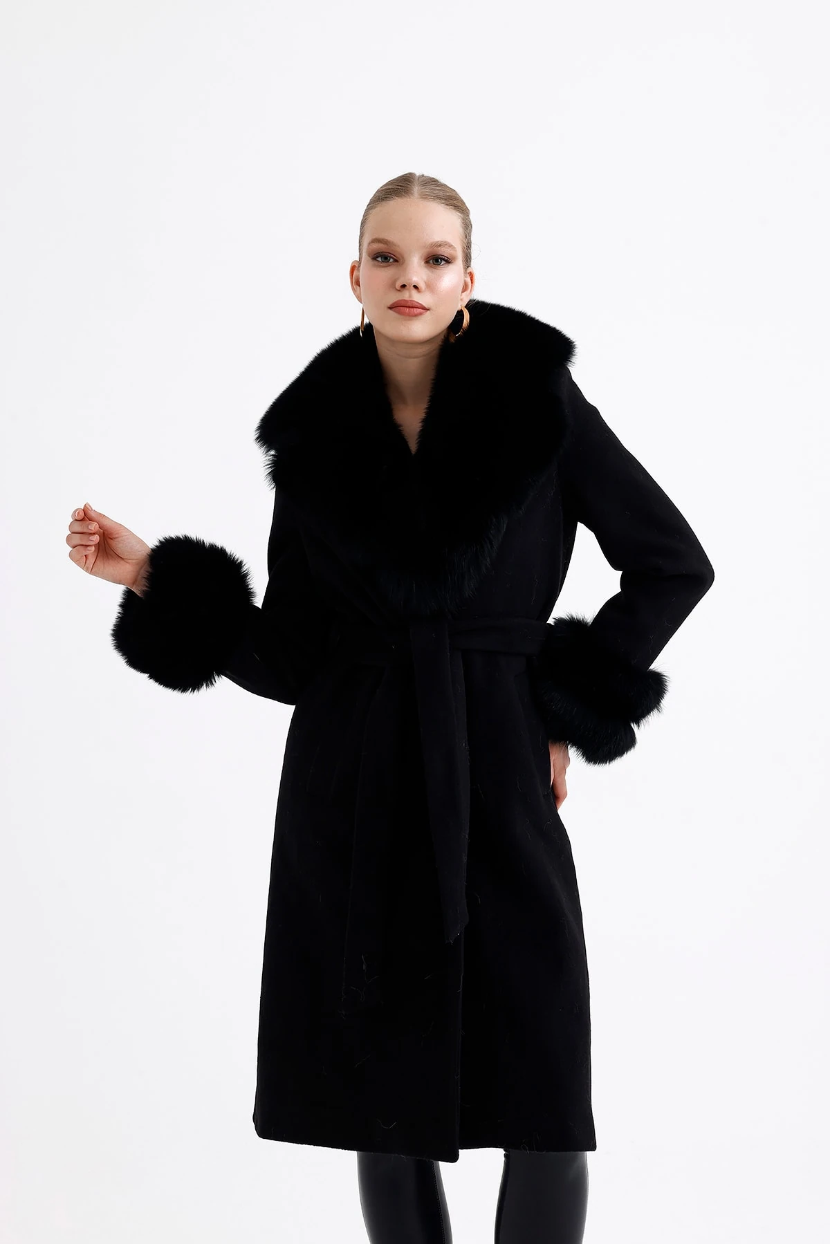 Kürk Detaylı Midi Boy Kaşmir Kaban