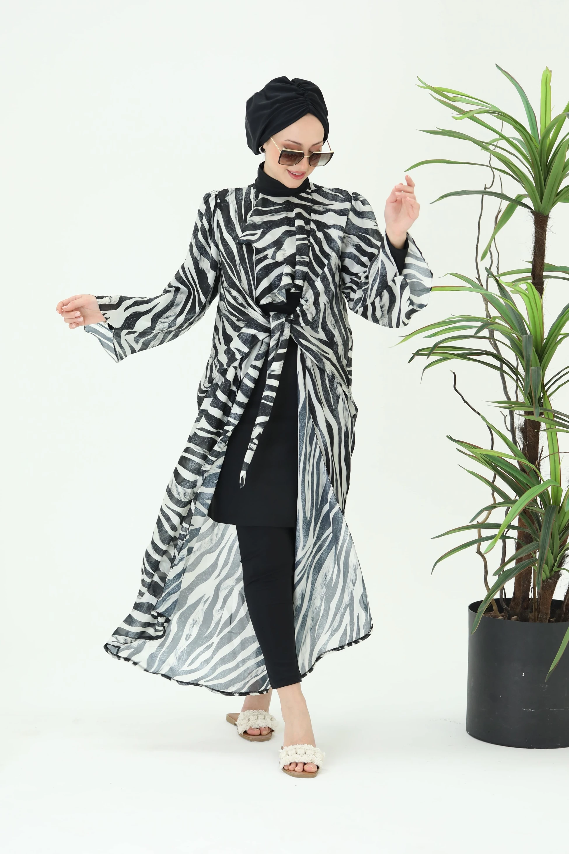 Laura Zebra Desen Pareo