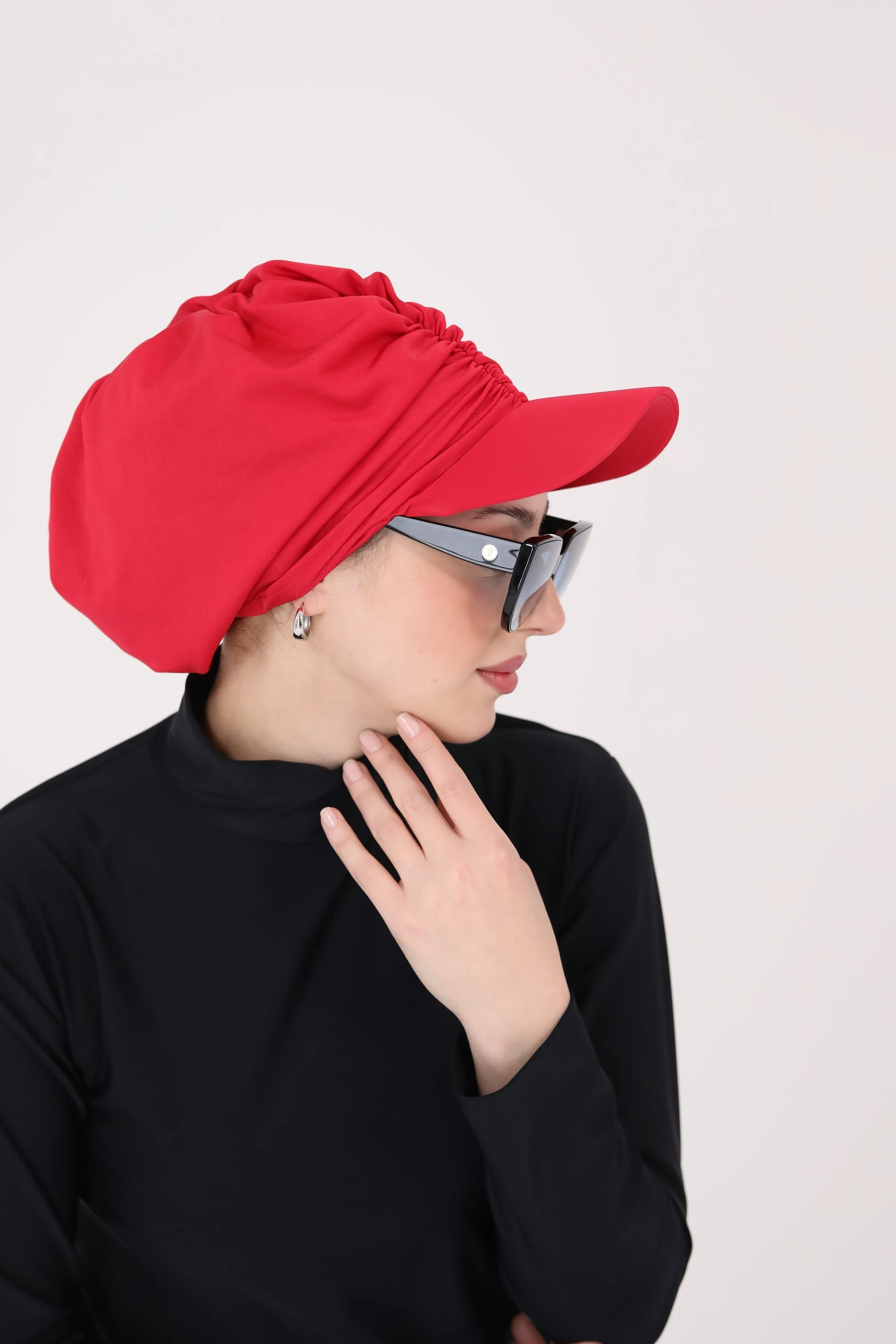 Kasketli Mayo Bonesi