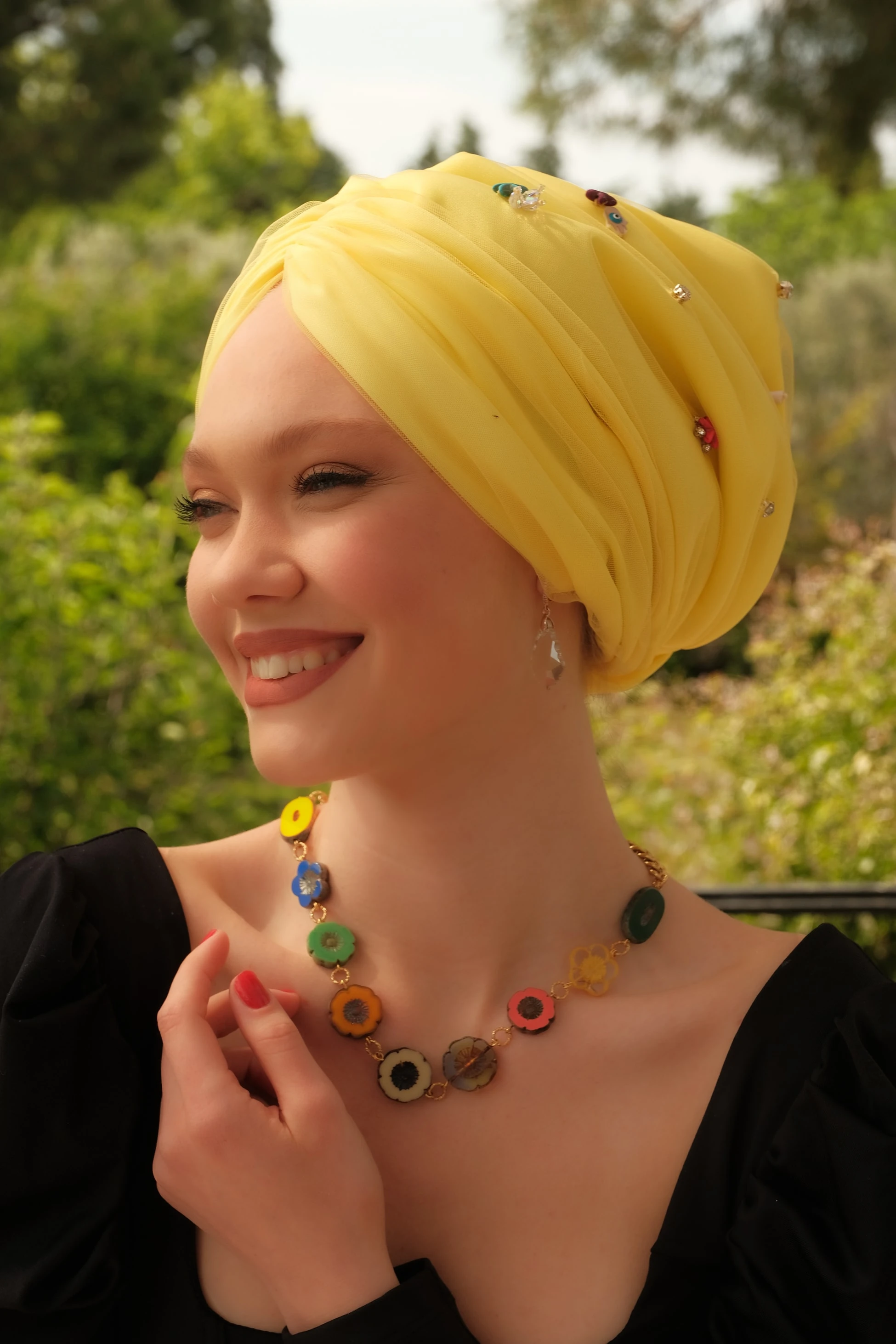 Elsa İşlemeli Dolgulu Hesya Bone