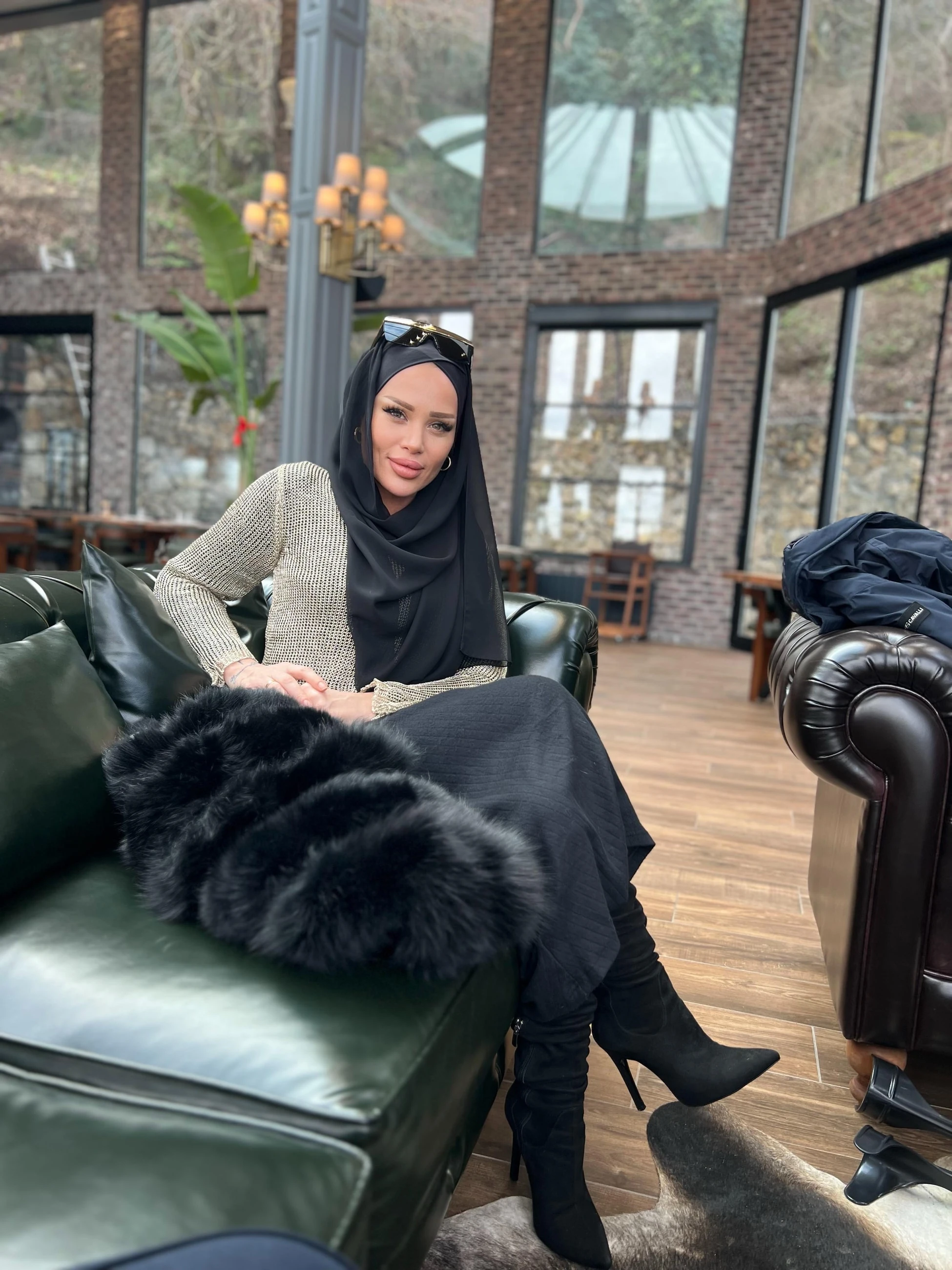 Çapraz Şallı Dolgulu Bone