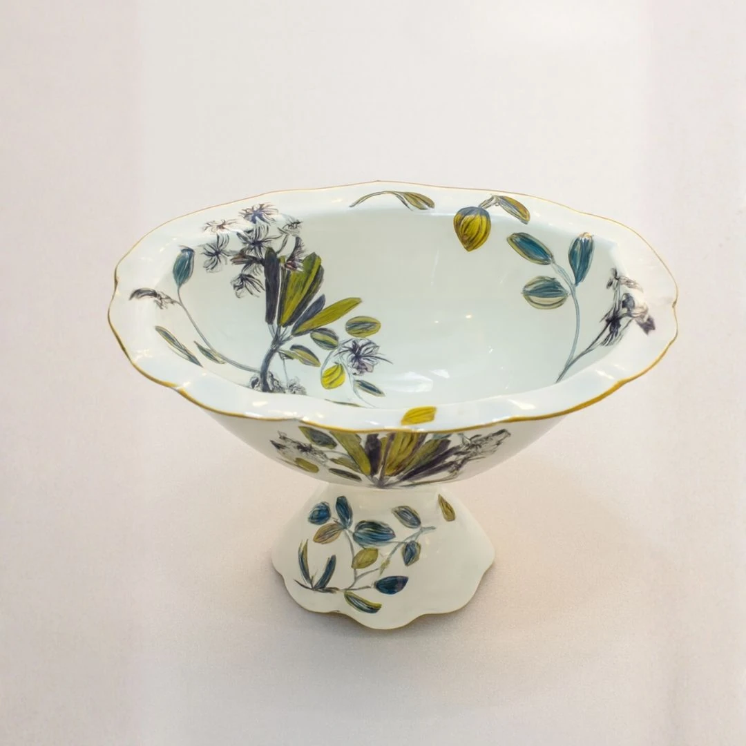 PORSELEN AYAKLI SUNUMLUK