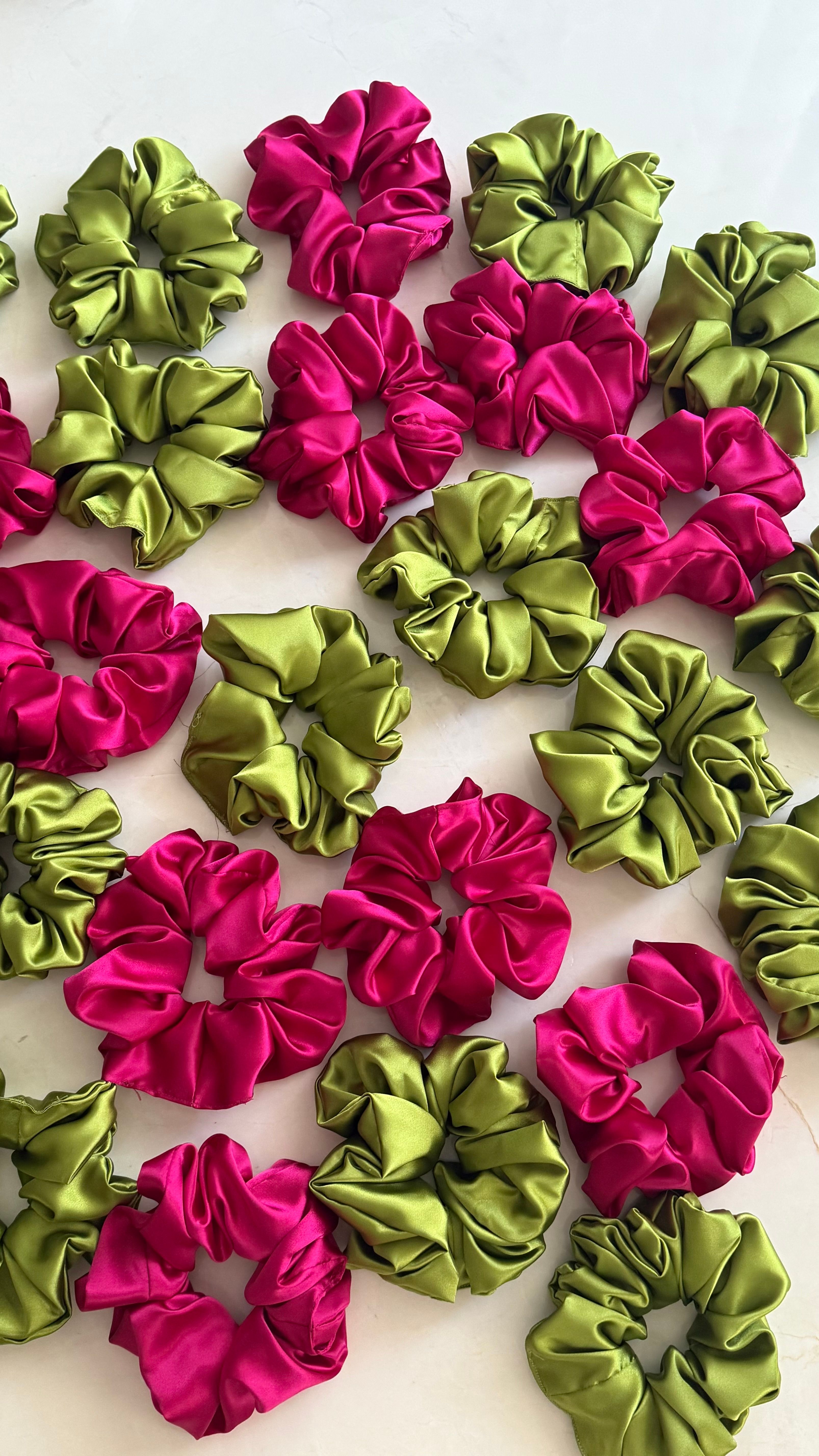 Saten Scrunchies