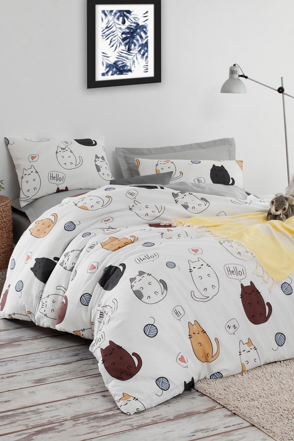 Kolay Ütülenir Nevresim Takımı Çift Kişilik HelloCats Beyaz