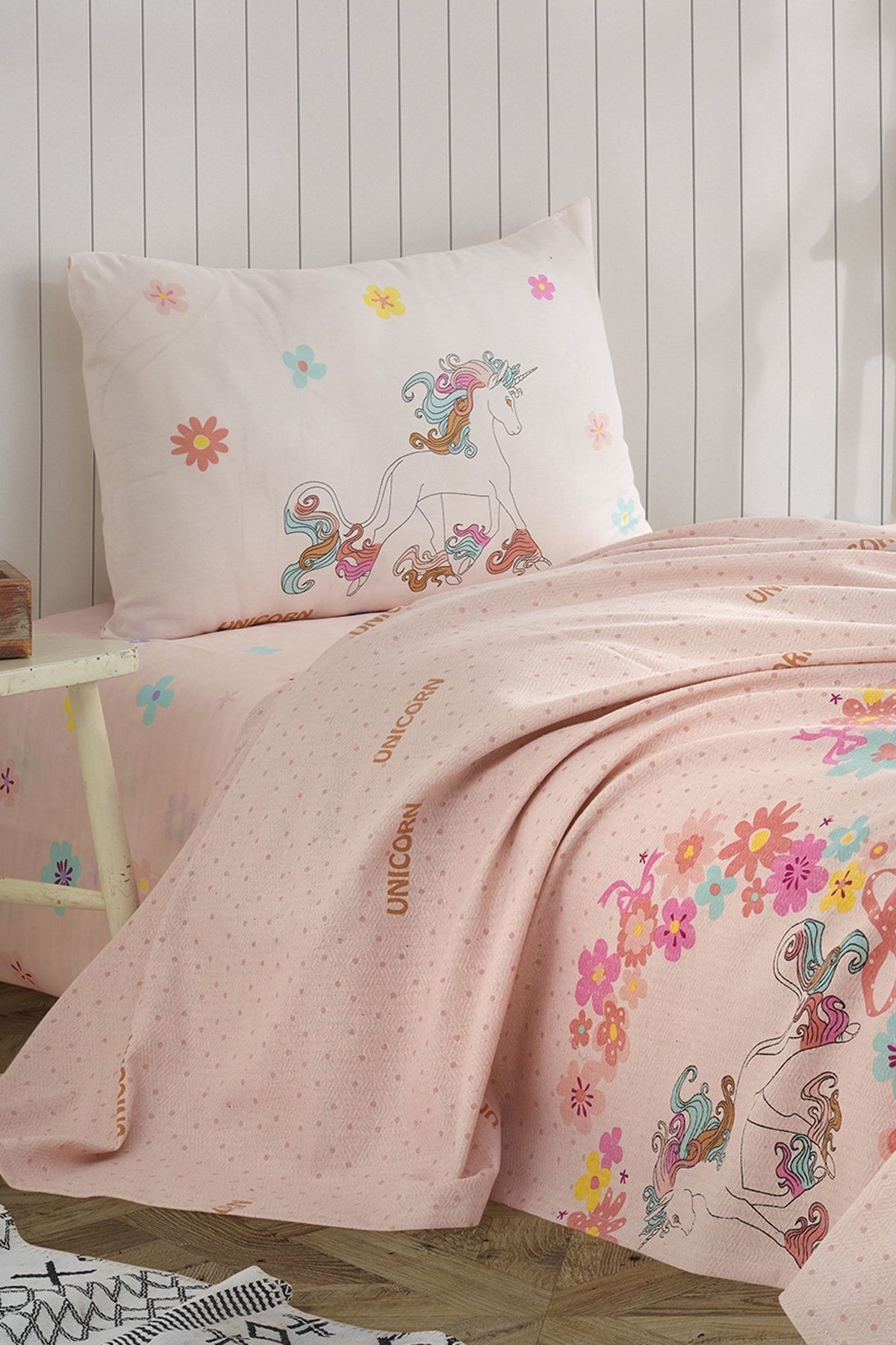 Baskılı Pike Takımı Tek Kişilik Unicornlar Pembe