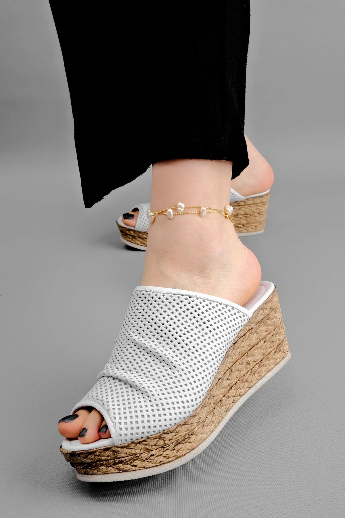 Secho Kadın Hakiki Deri Dolgu Topuk Terlik