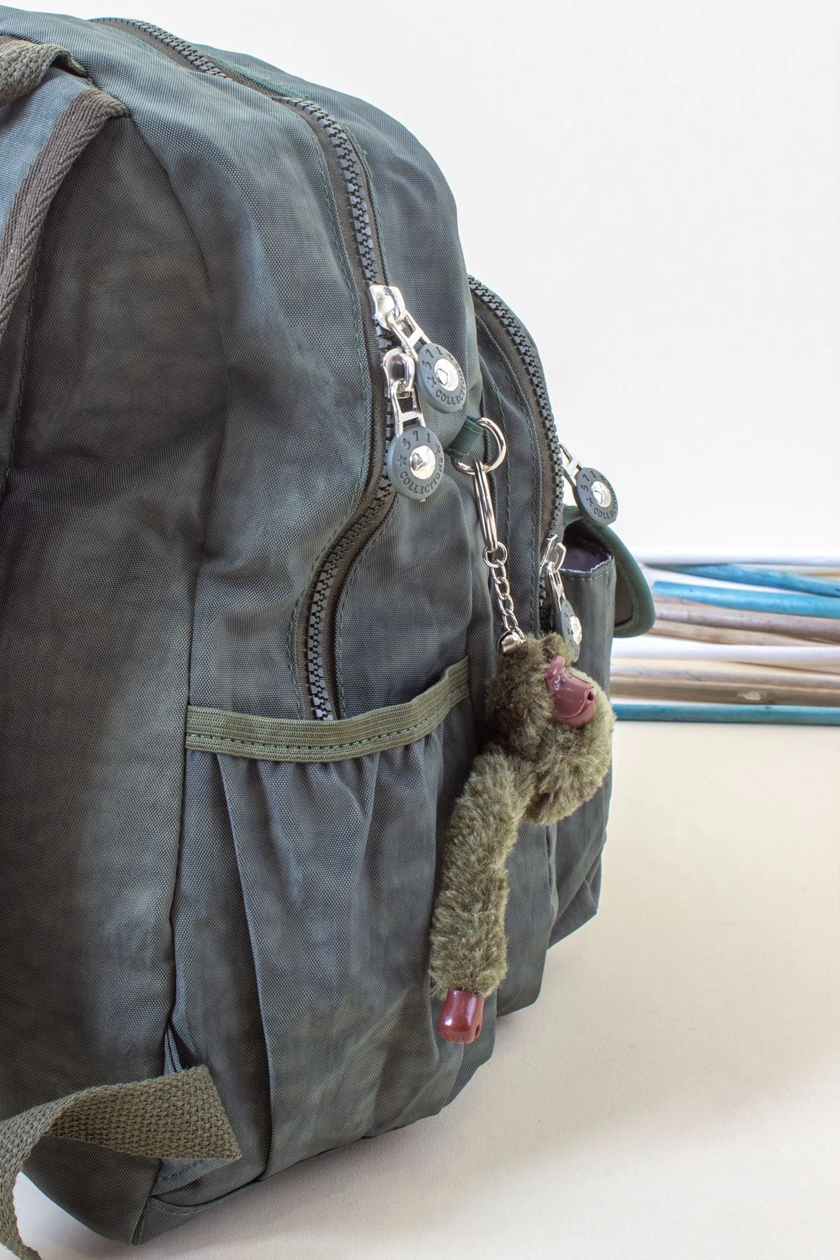 KRINKIL SU GEÇİRMEZ ALTTAN KAPAKLI SIRT ÇANTASI