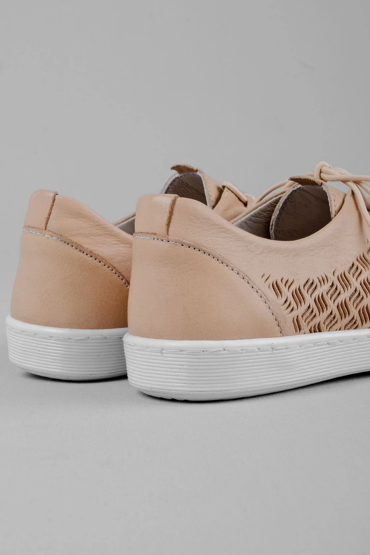 April Kadın Hakiki Deri Ayakkabı Dalgali ÇiZgili