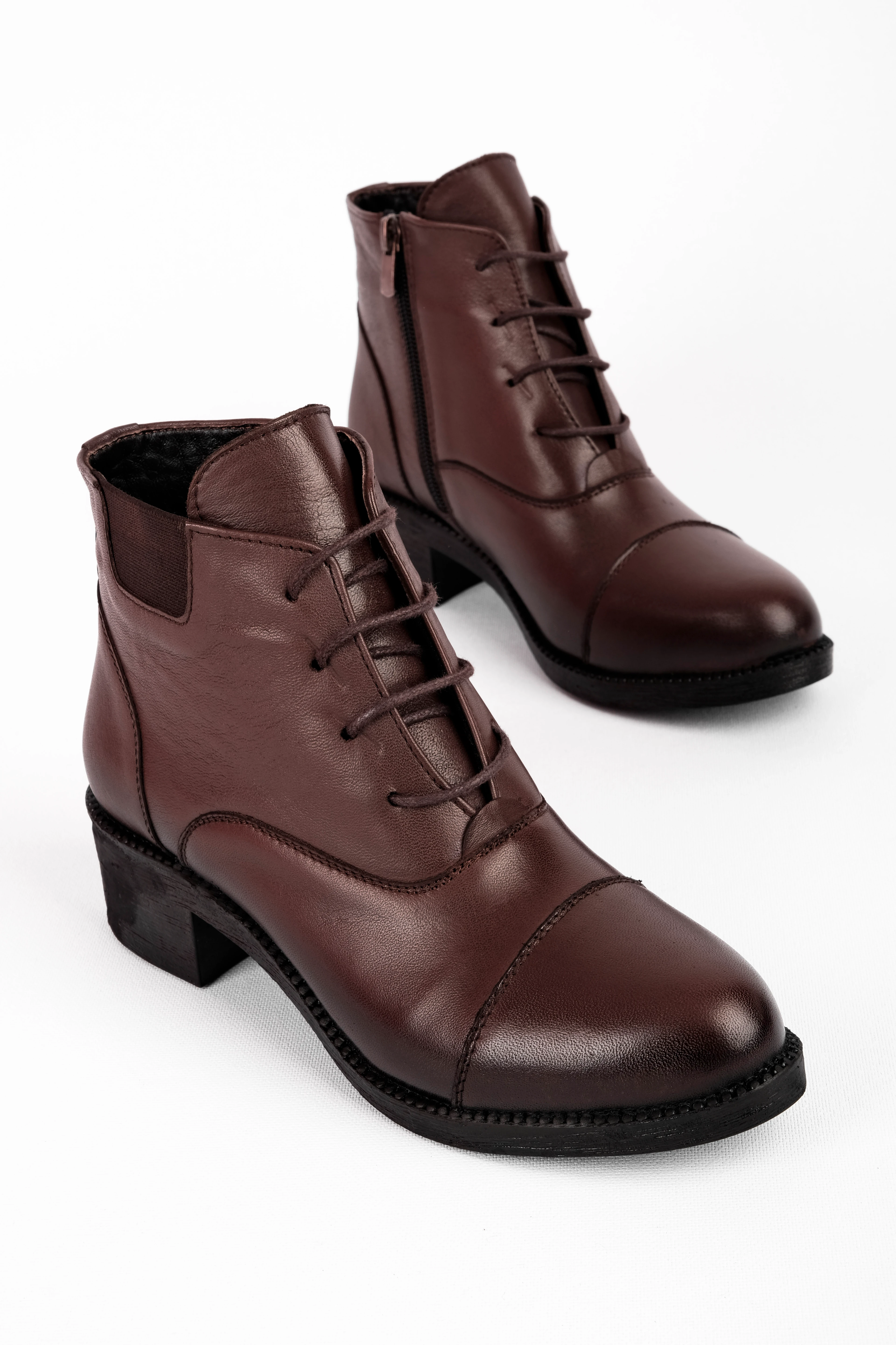 Lole Kadın Hakiki Deri Dikiş Detaylı Fermuarlı Bot