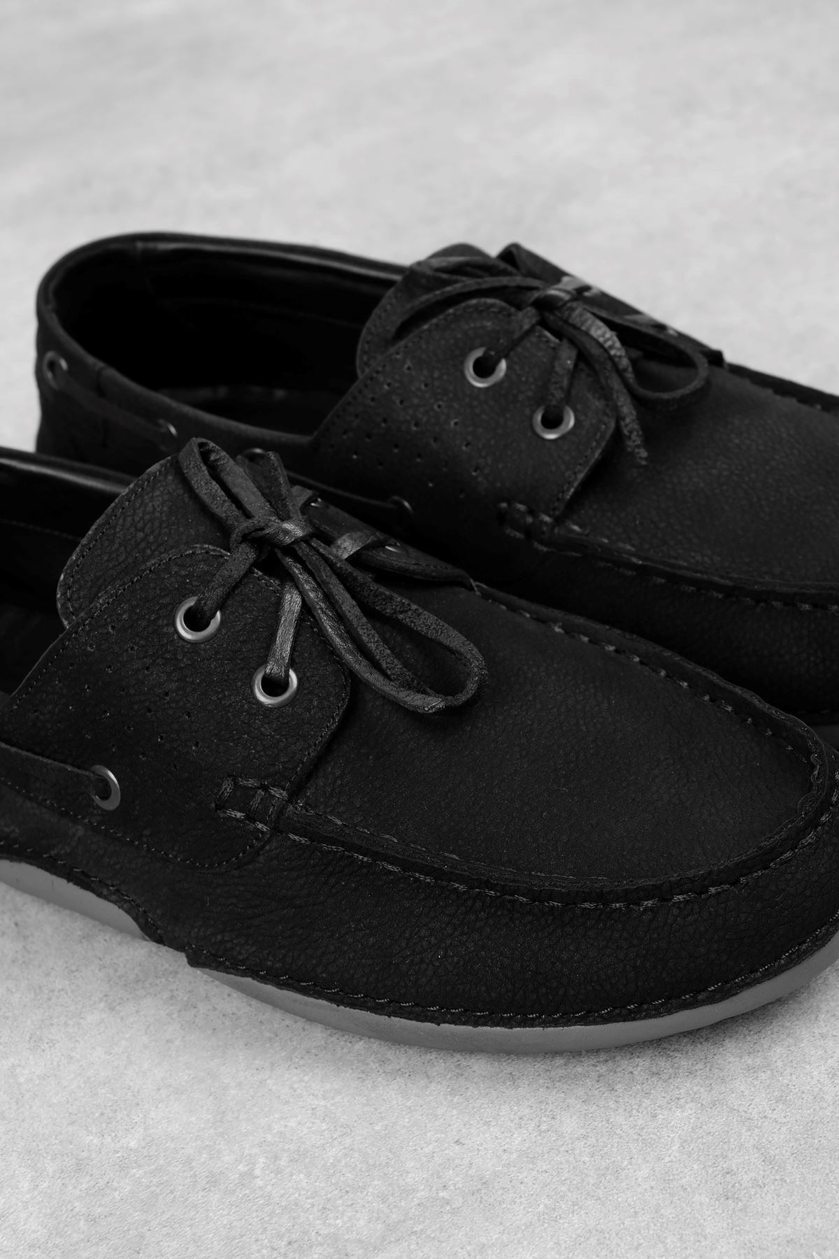 Riga Erkek Hakiki Deri Bağcıklı Dikiş Detaylı Nubuk Günlük Ayakkabı