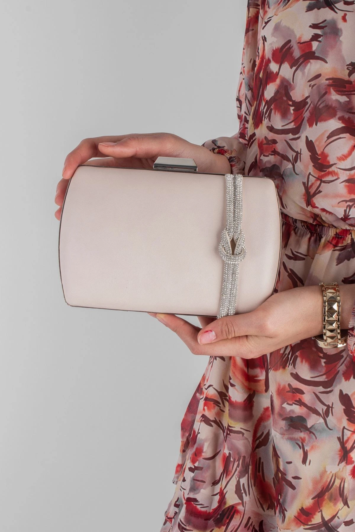 ABİYE KADIN PORTFÖY ÇANTA DÜĞÜM TAŞLI