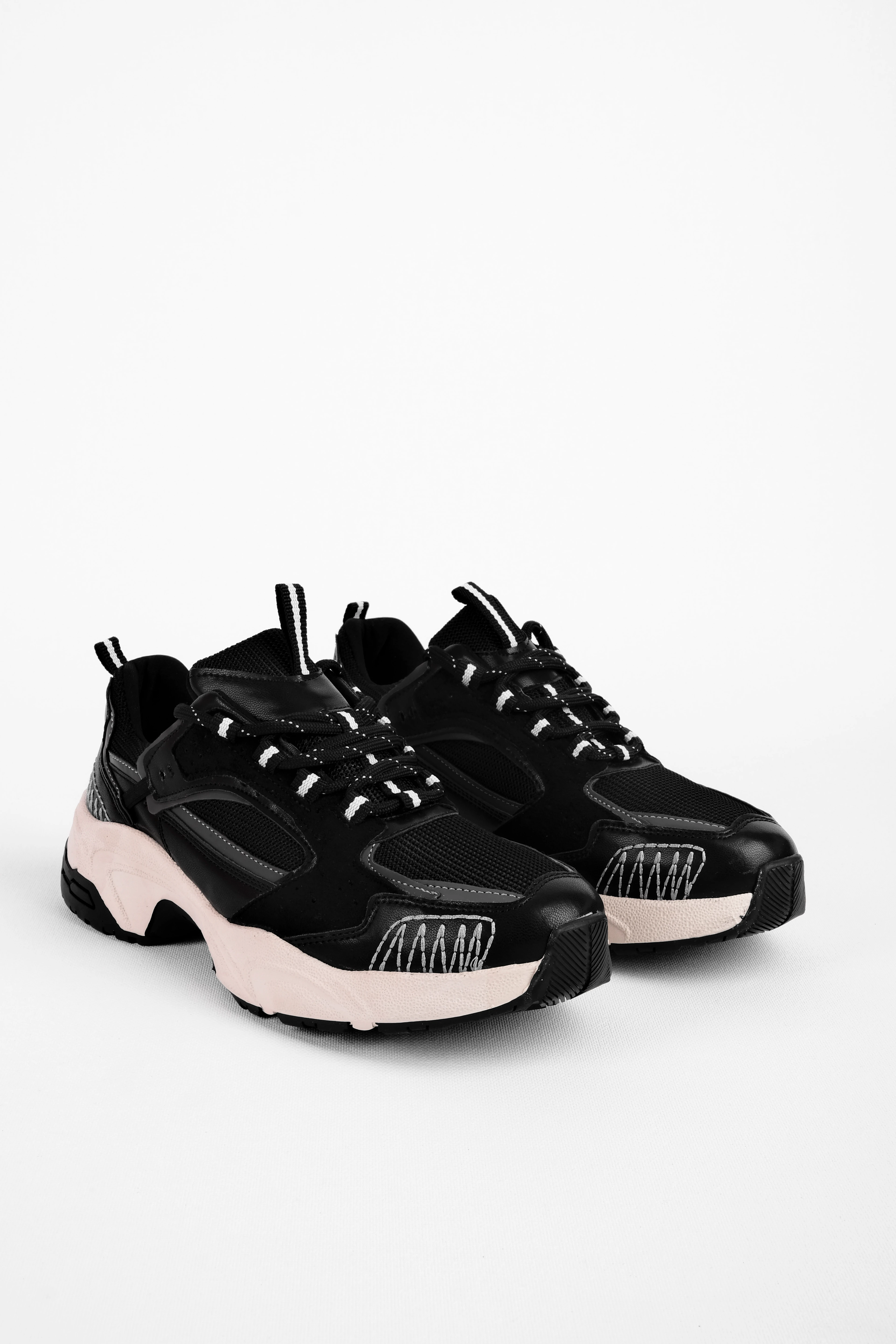 Eleanor Kadın Kenarlarından Dikiş Detaylı Bağcıklı Spor Ayakkabı - SİYAH