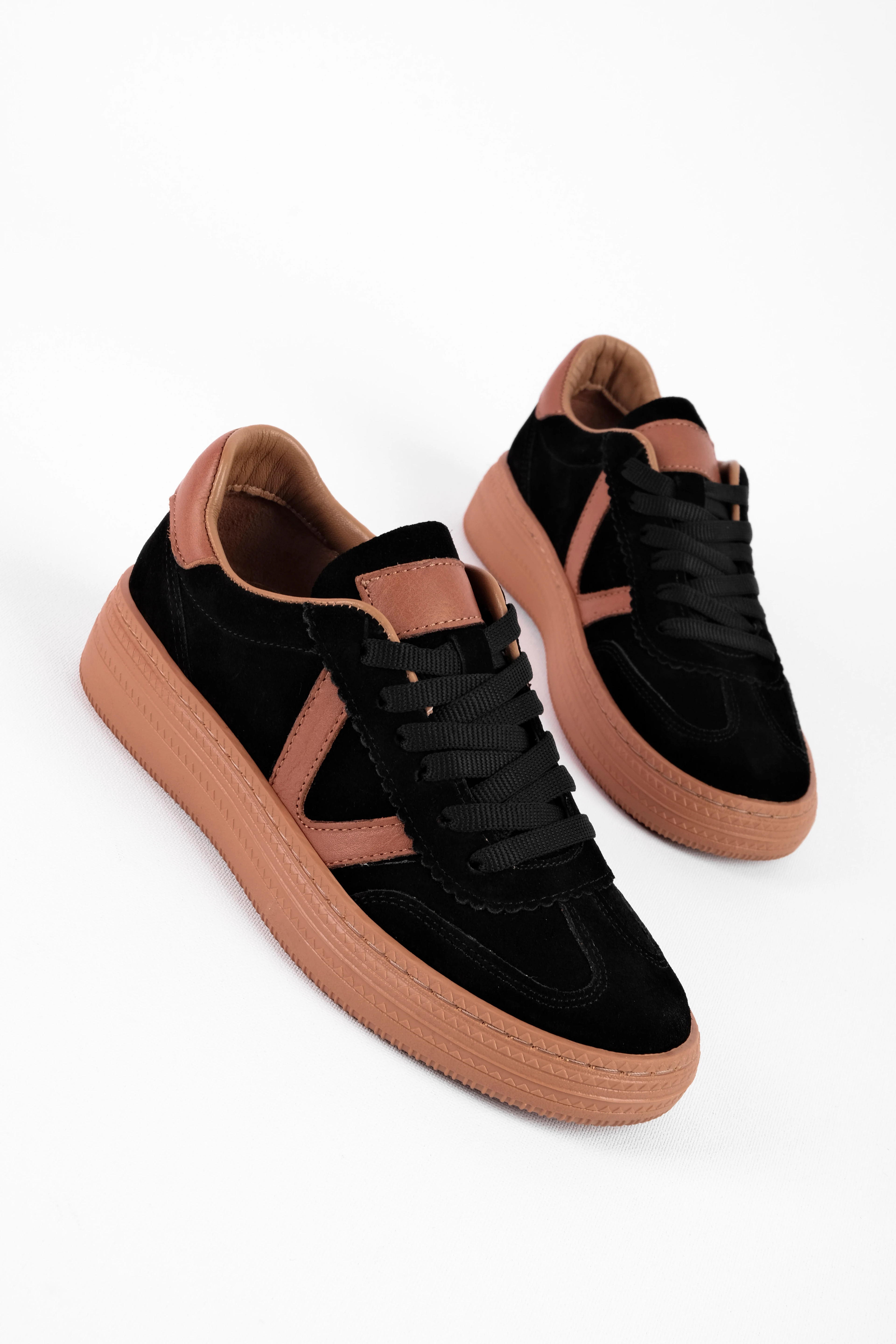 Violeta Kadın Hakiki Deri Nubuk Bağcıklı Günlük Ayakkabı 4269 - SİYAH