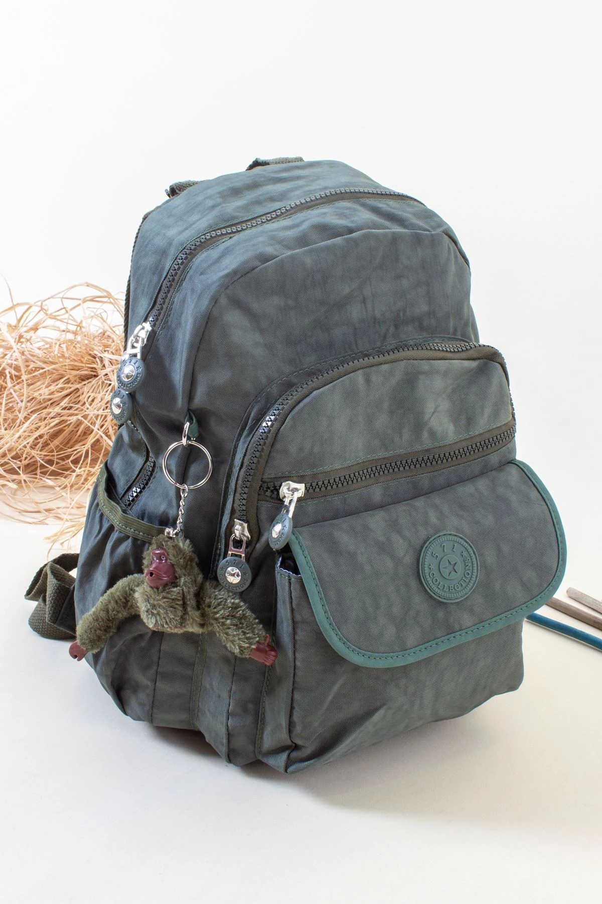 KRINKIL SU GEÇİRMEZ ALTTAN KAPAKLI SIRT ÇANTASI