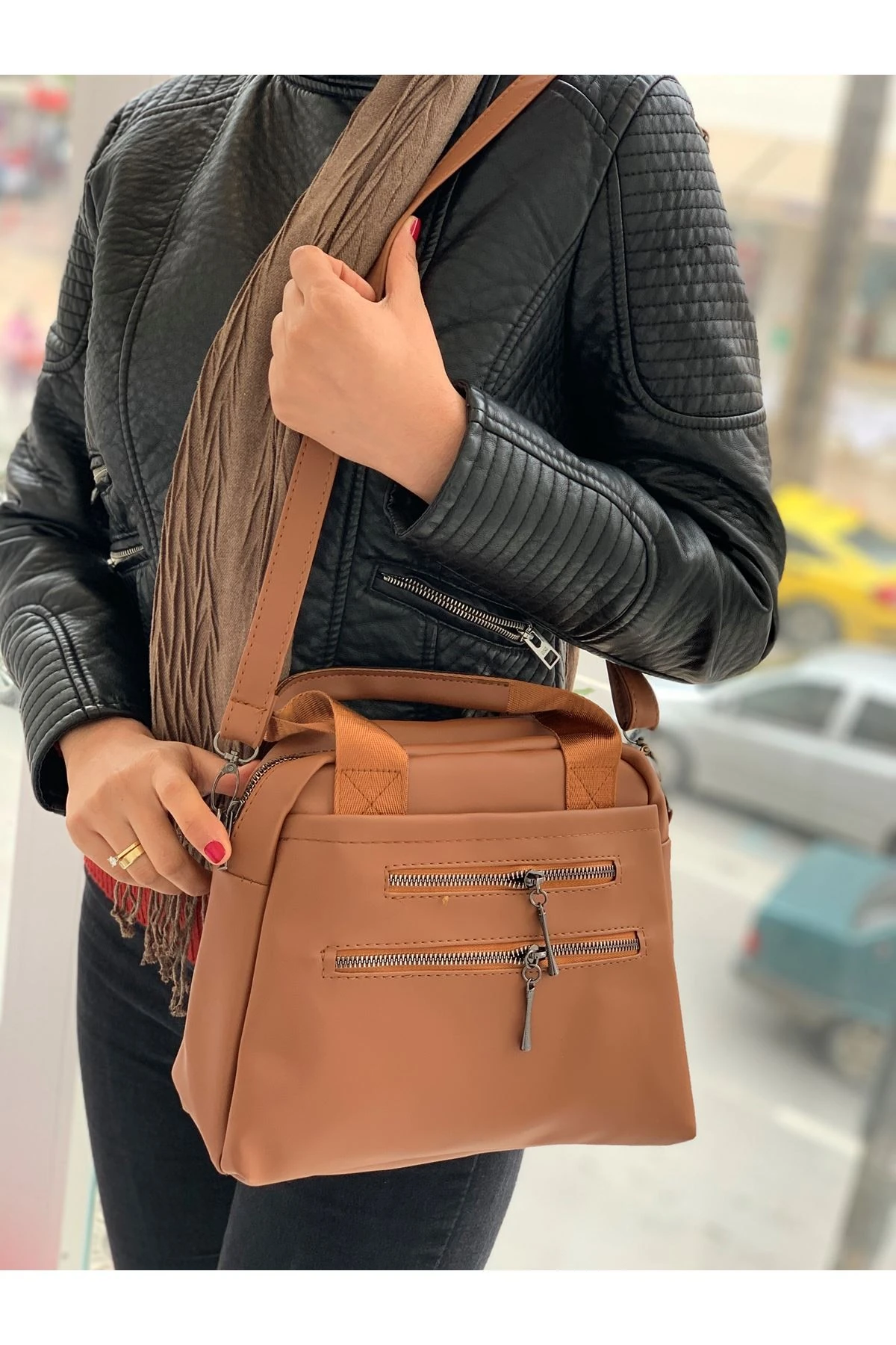 ÇOK GÖZLÜ BAYAN ÇAPRAZ ÇANTA