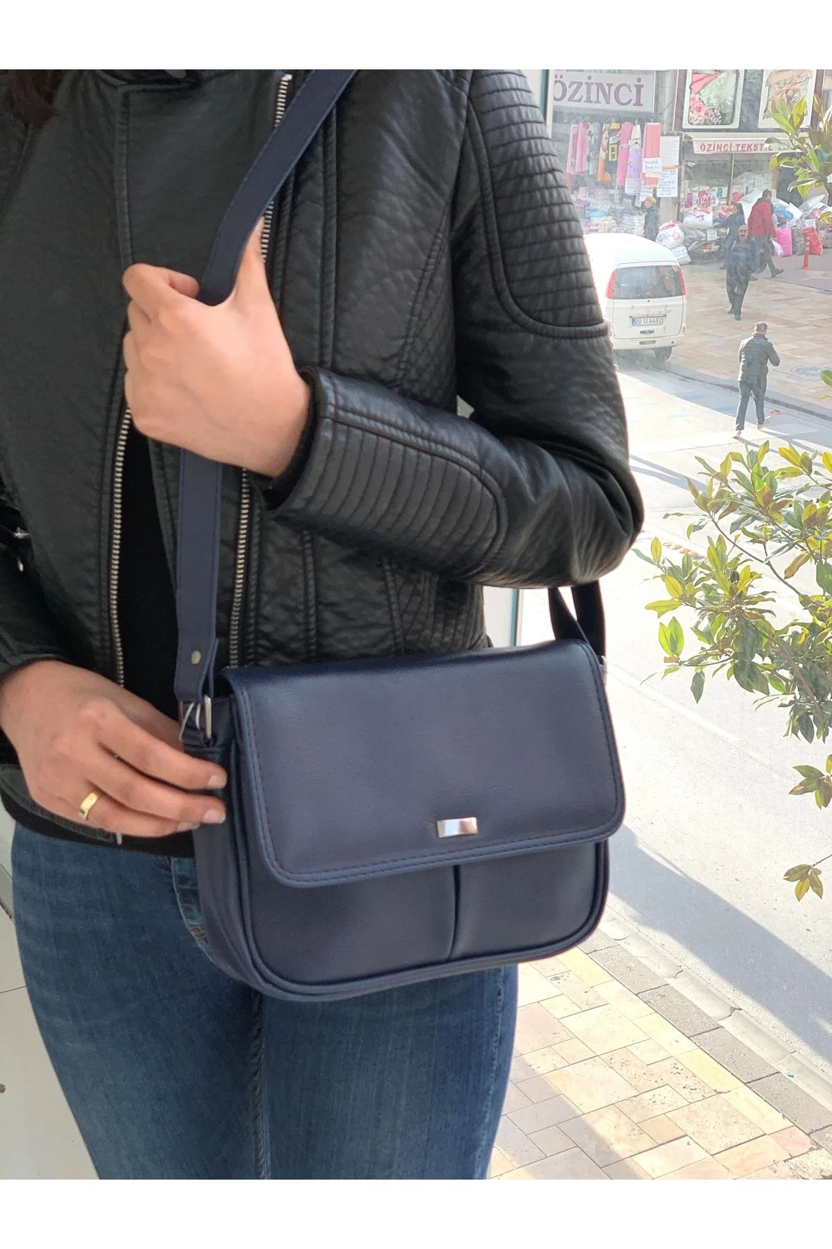 ÇAPRAZ MODEL ANNE ÇANTASI