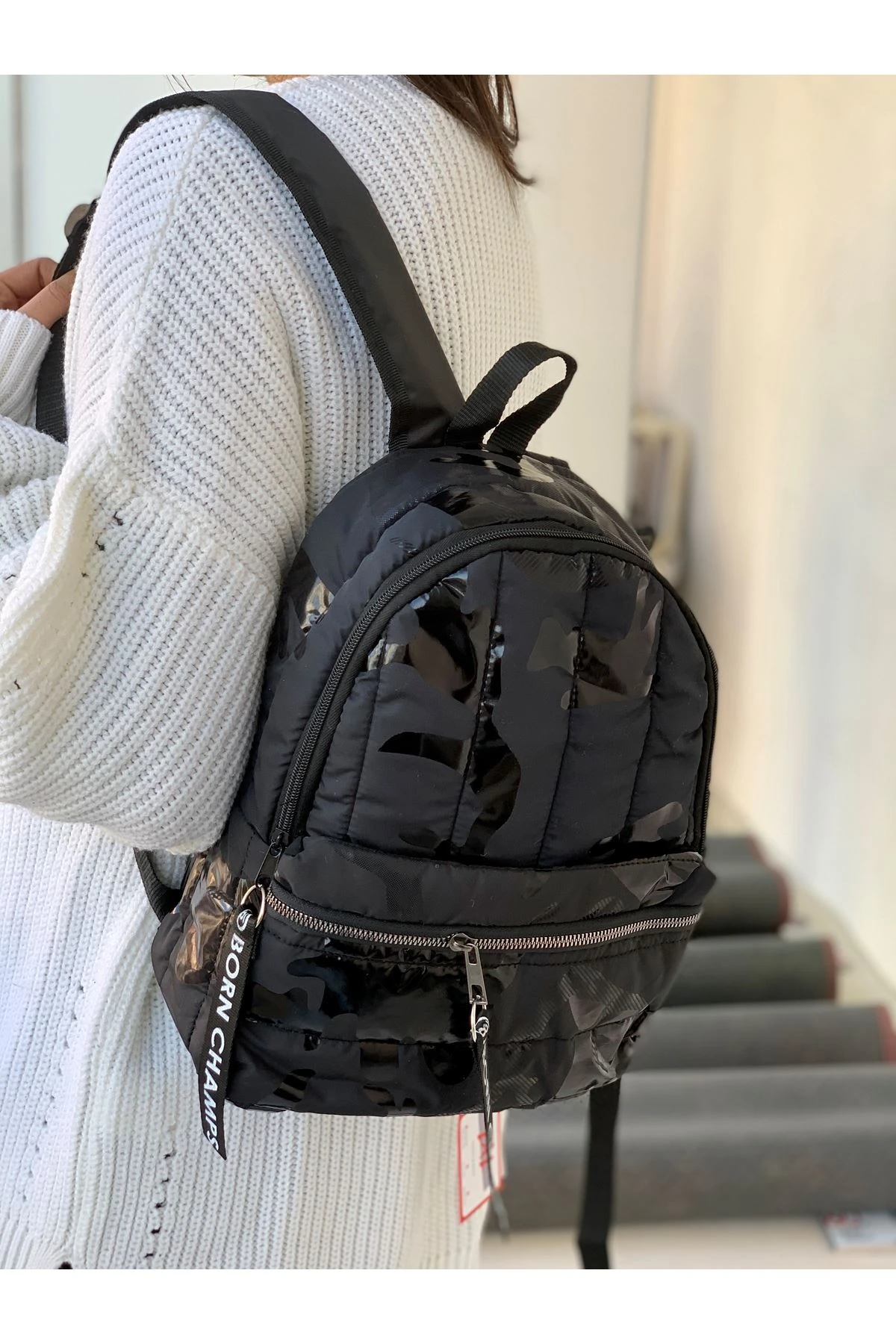 ŞİŞME SU GEÇİRMEZ BAYAN SIRT ÇANTASI