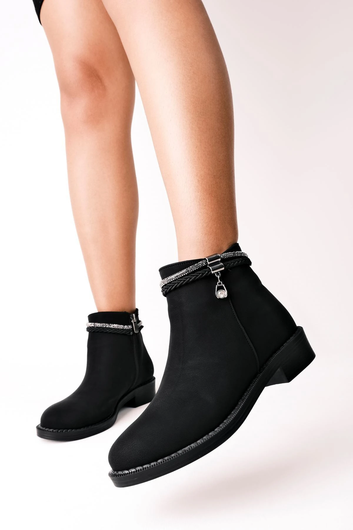 Tham Kadın Örgü Taş Detaylı Bot( Kısa Topuk)