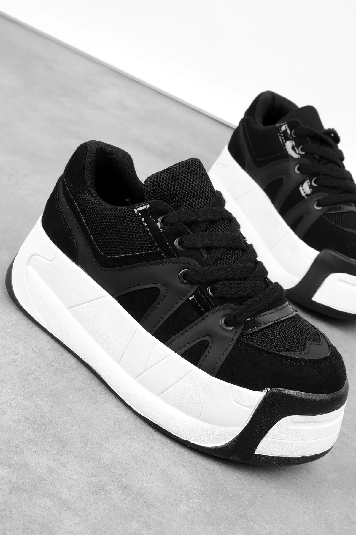 Dayye Kadın Yüksek Topuklu Bağcıklı Spor Ayakkabı 3948 - siyah