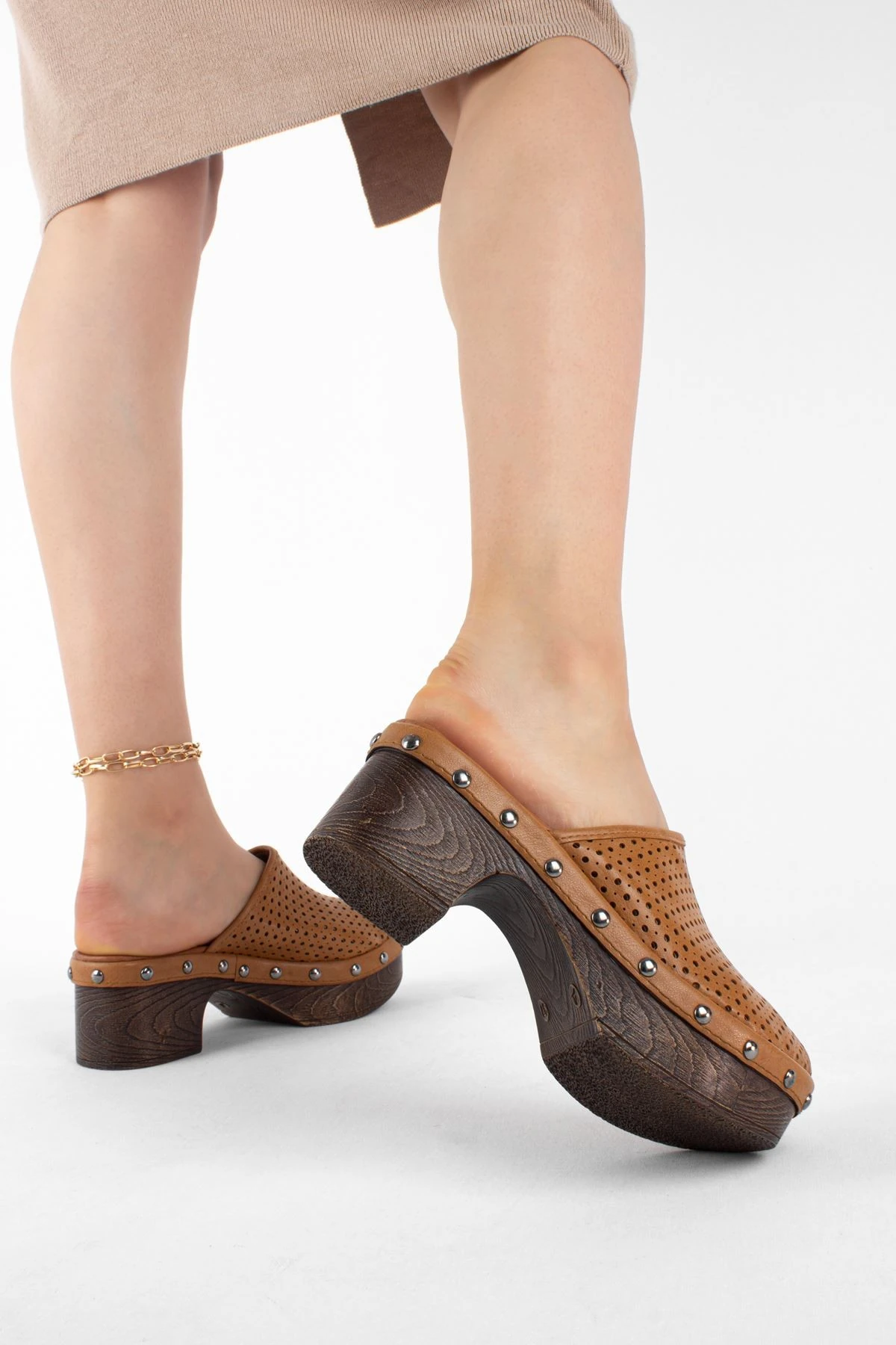 Sabo Kadın Topuklu Terlik Hemşire Takunya - Taba