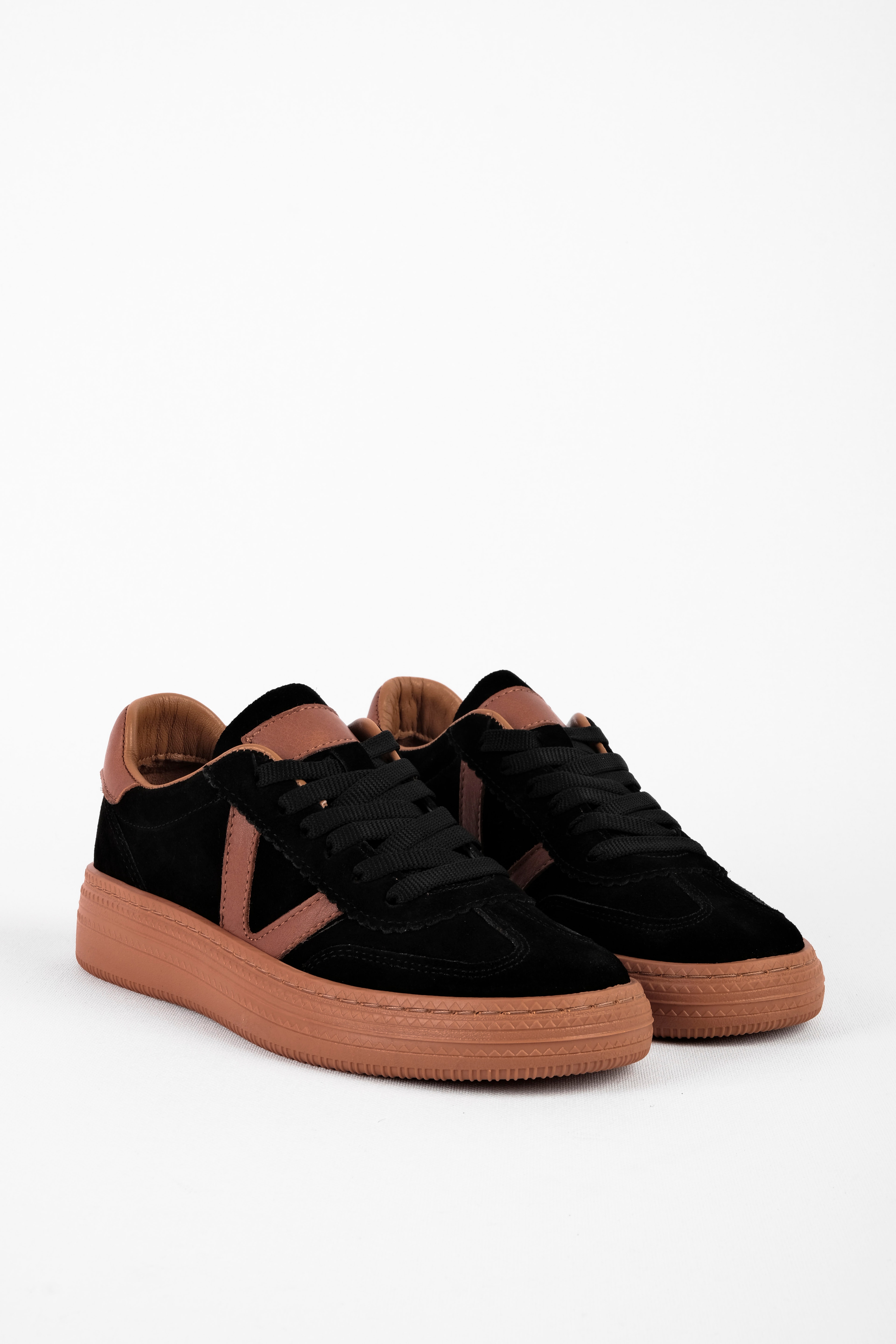 Violeta Kadın Hakiki Deri Nubuk Bağcıklı Günlük Ayakkabı 4269 - SİYAH