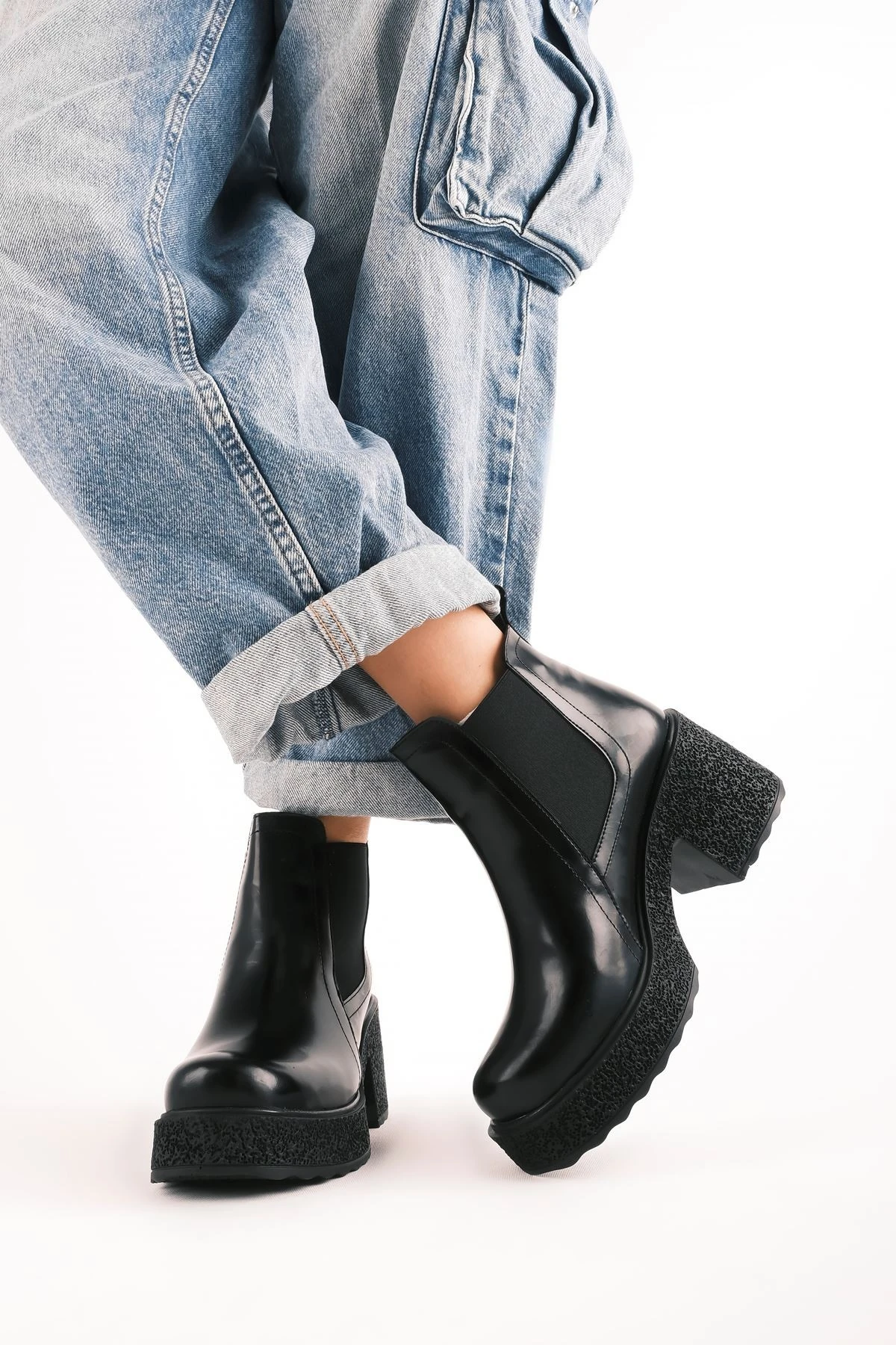 Zack Kadın Yüksek Tabanlı Lastikli Topuklu Bot