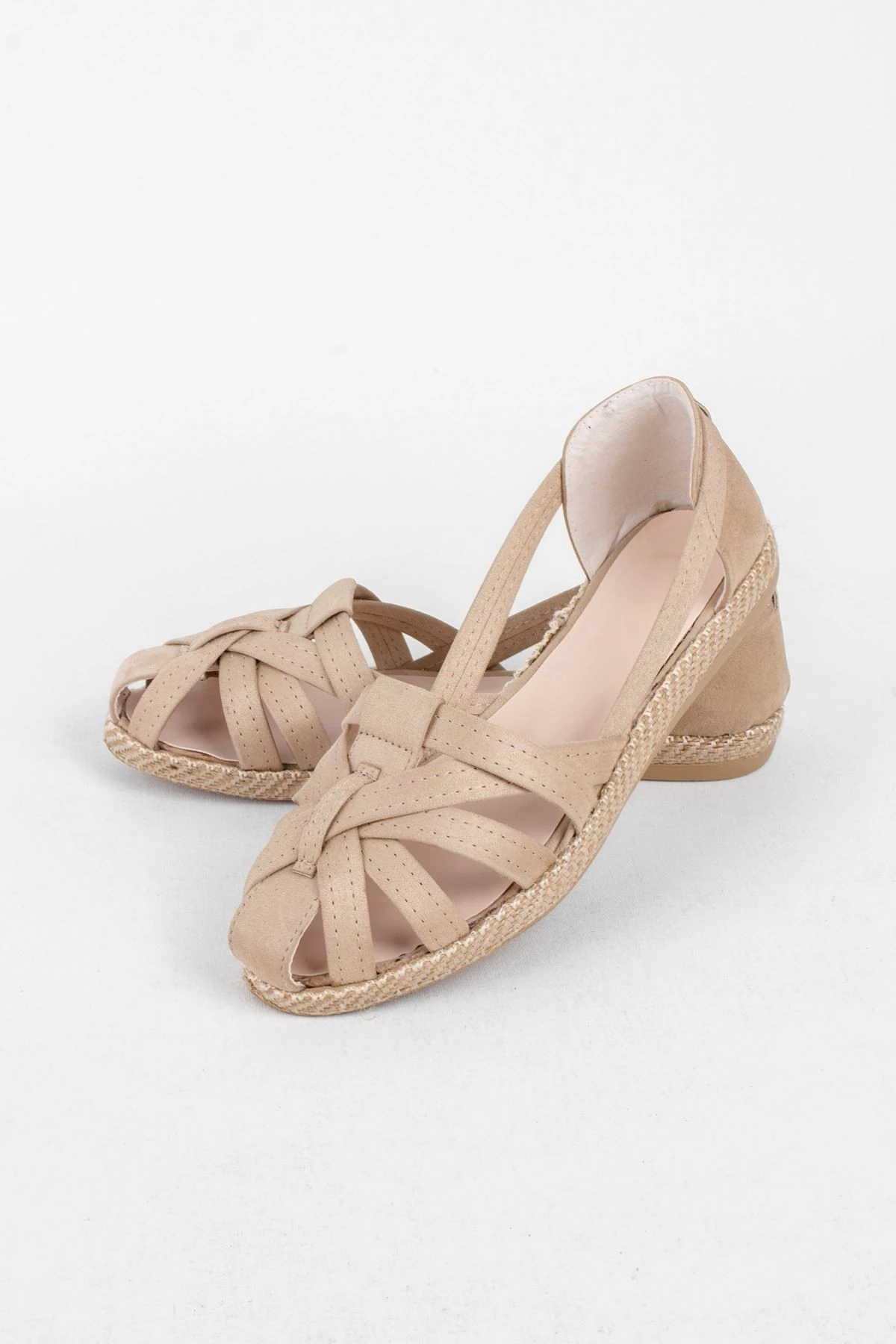 Avril Kadın Sandalet Kemer Detaylı