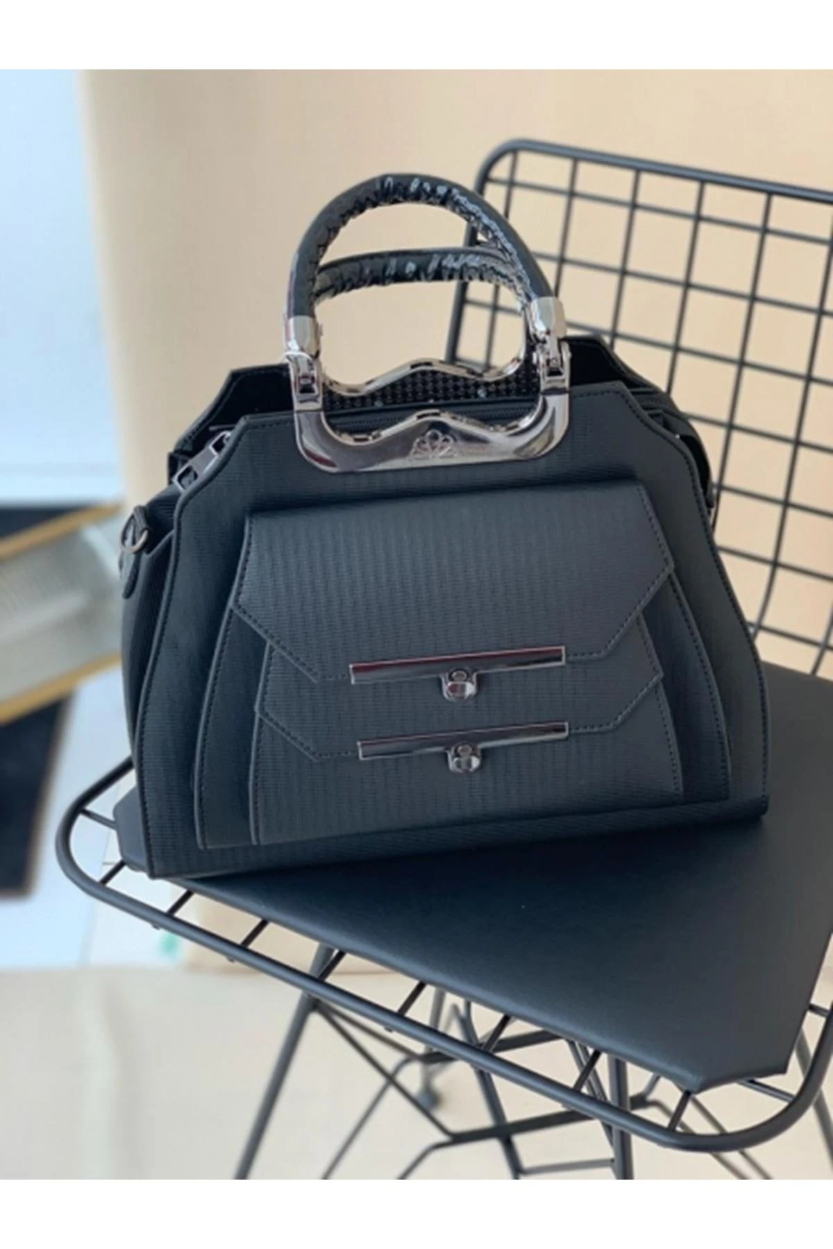 ÇİFT KAPAKLI BAYAN ÇANTA