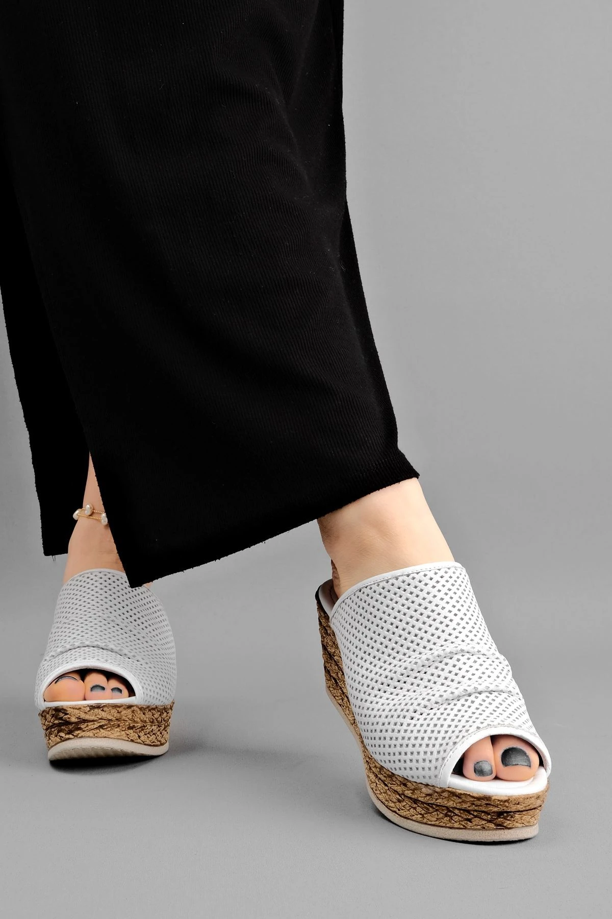 Secho Kadın Hakiki Deri Dolgu Topuk Terlik