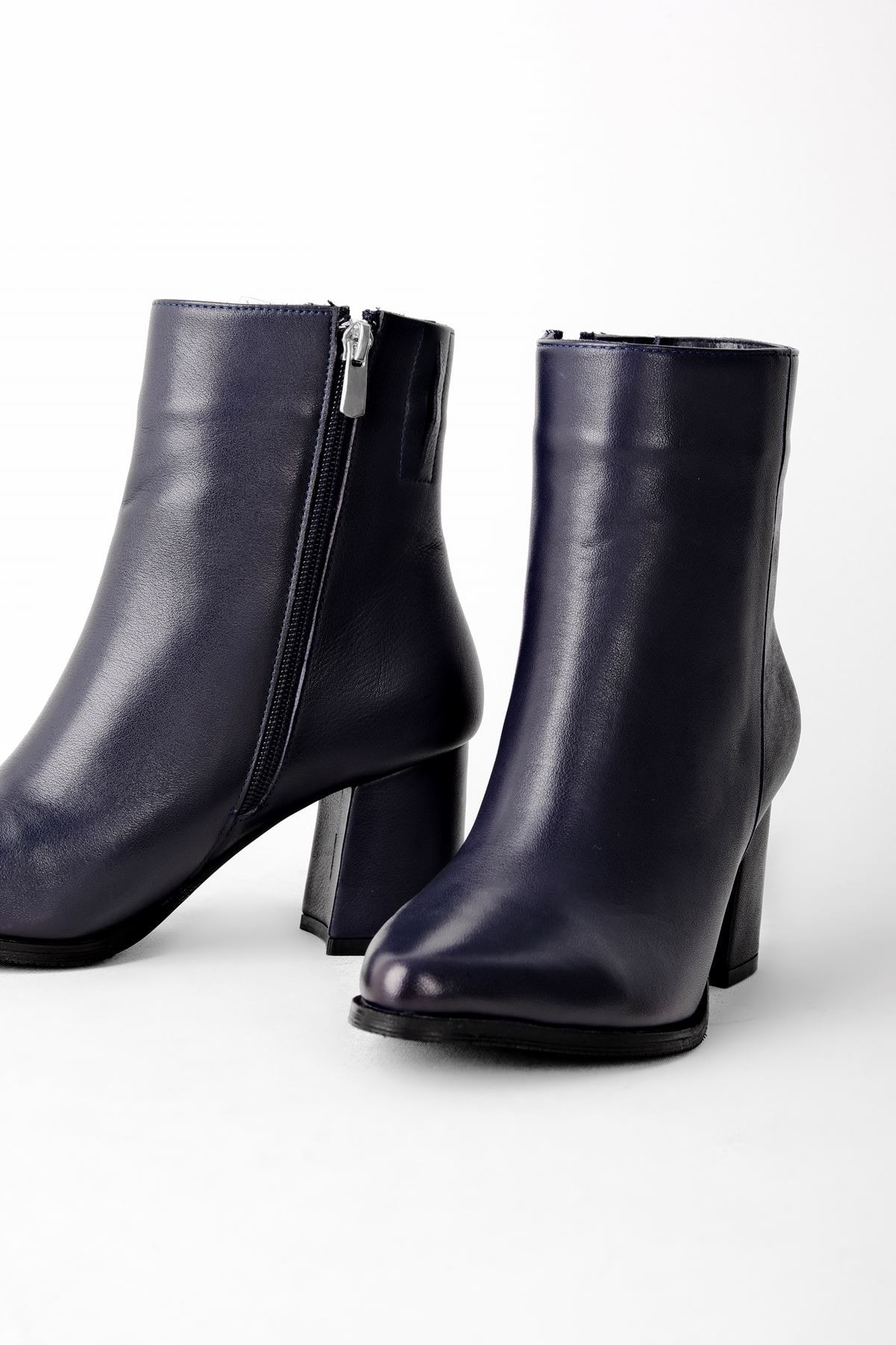 Lally Kadın Hakiki Deri Fermuarlı Topuklu Bot