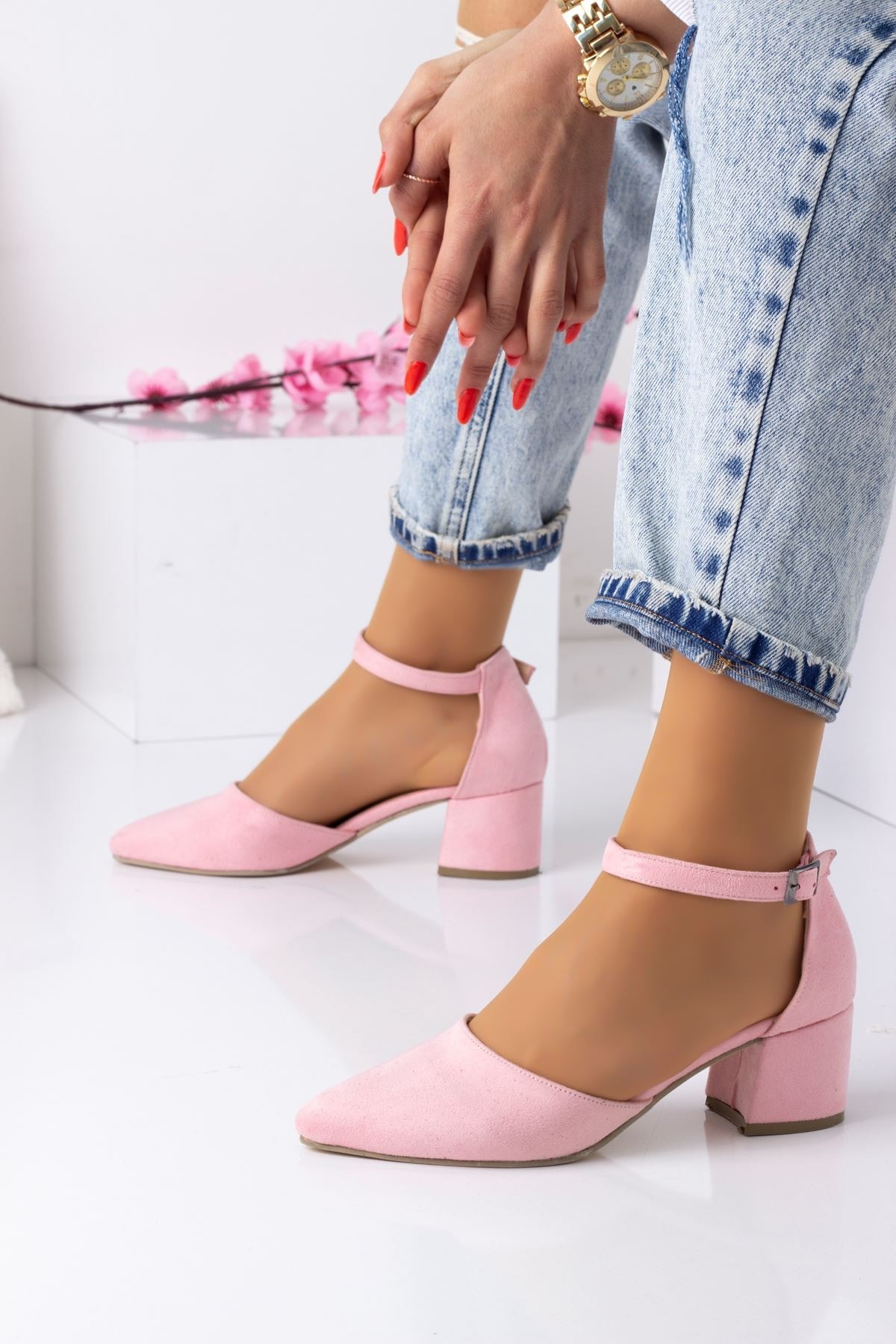 s.pembe