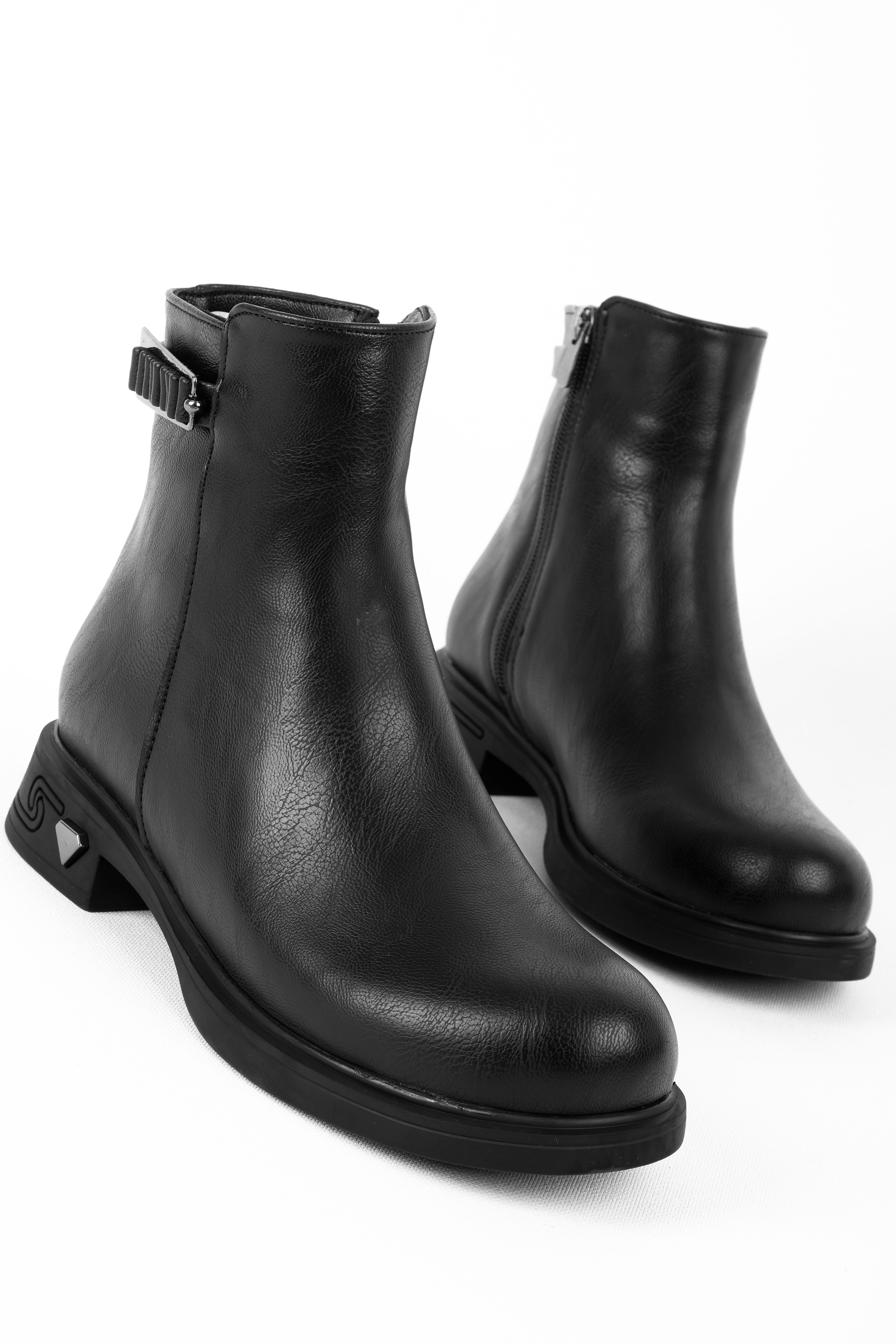 Shay Kadın Toka Detaylı Fermuarlı Bot b4204 - SİYAH