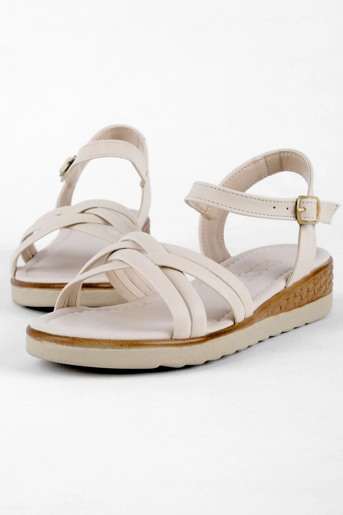 Happy Kadın Sandalet Çapraz Bantlı