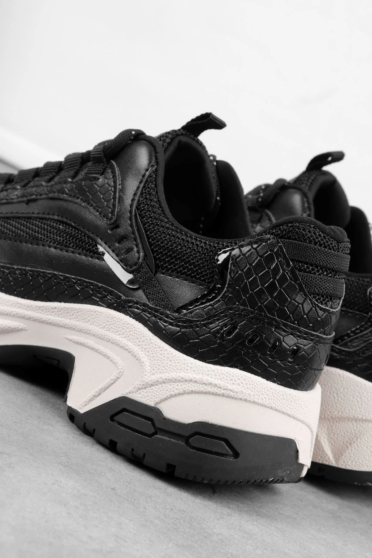 Movie Kadın Bağcıklı Yüksek Topuklu Spor Ayakkabı 3751 - siyah