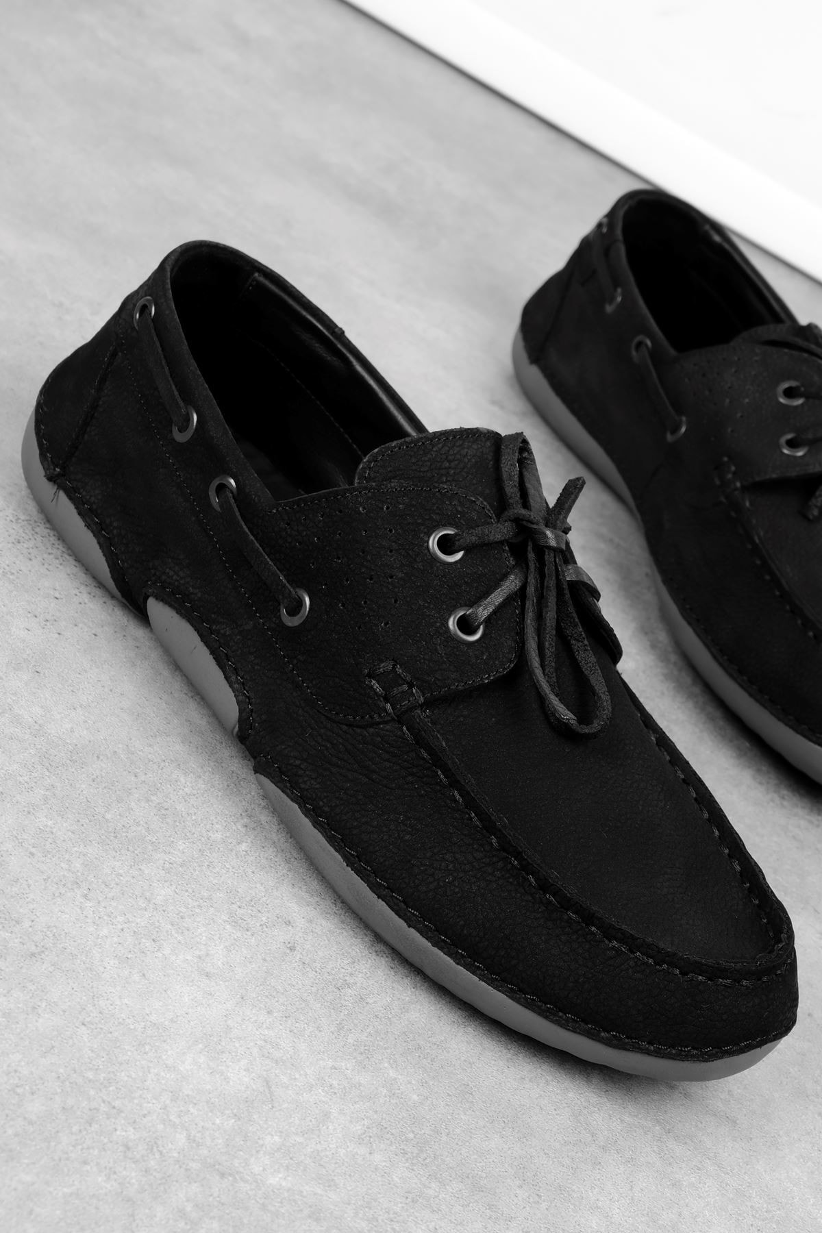 Riga Erkek Hakiki Deri Bağcıklı Dikiş Detaylı Nubuk Günlük Ayakkabı