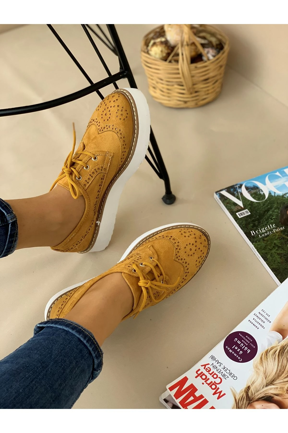 YÜKSEK TABAN DELİKLİ MODEL BAYAN AYAKKABI