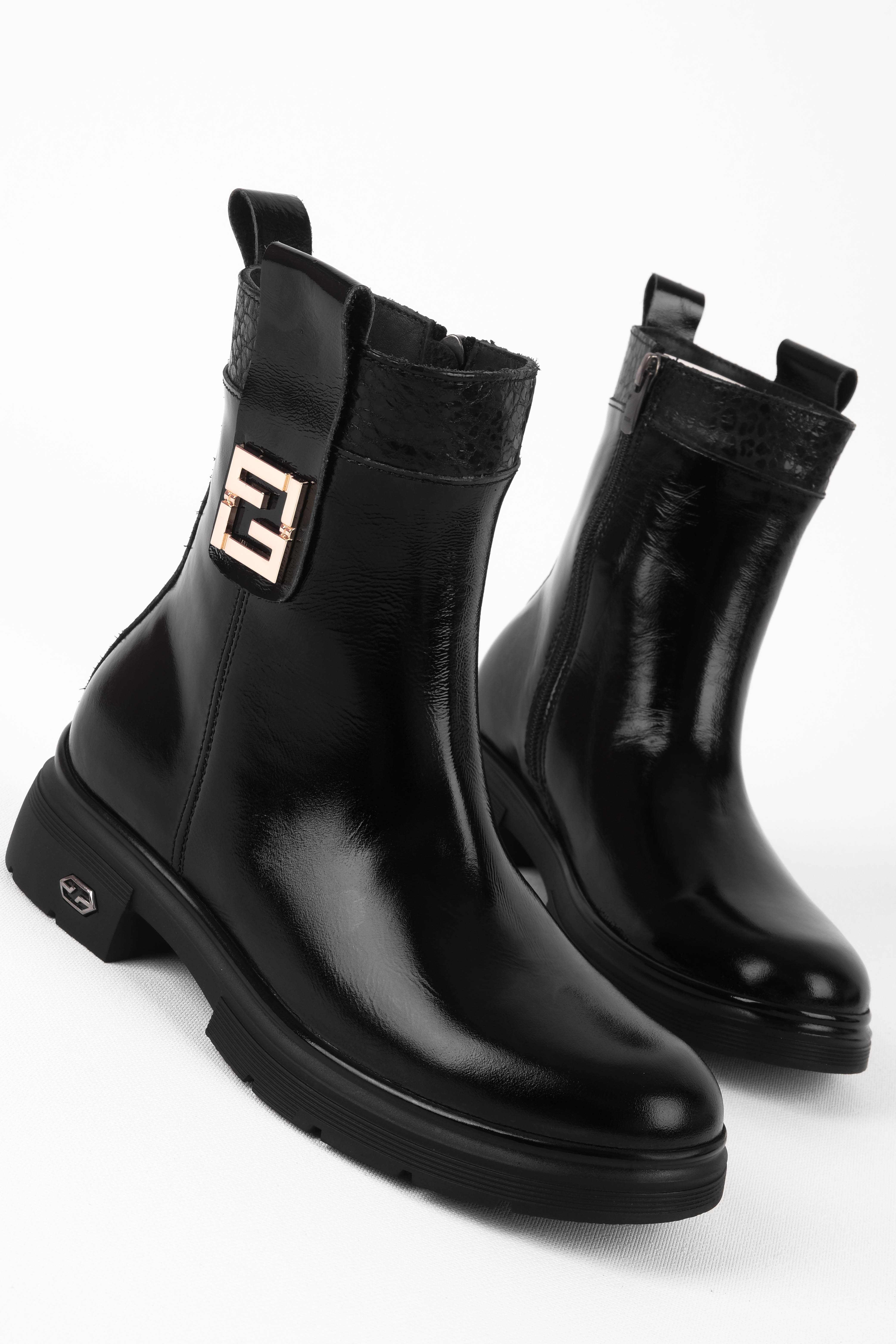 Risus Kadın Hakiki Deri Yanından Toka Detaylı Fermuarlı Bot(4201) - R.SİYAH