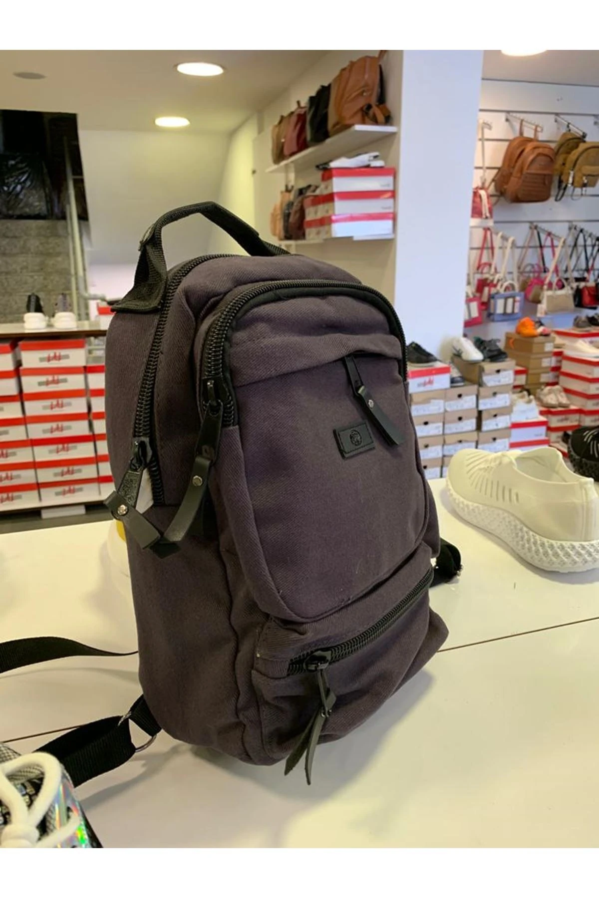 KANVAS KUMAŞ SIRT ÇANTASI