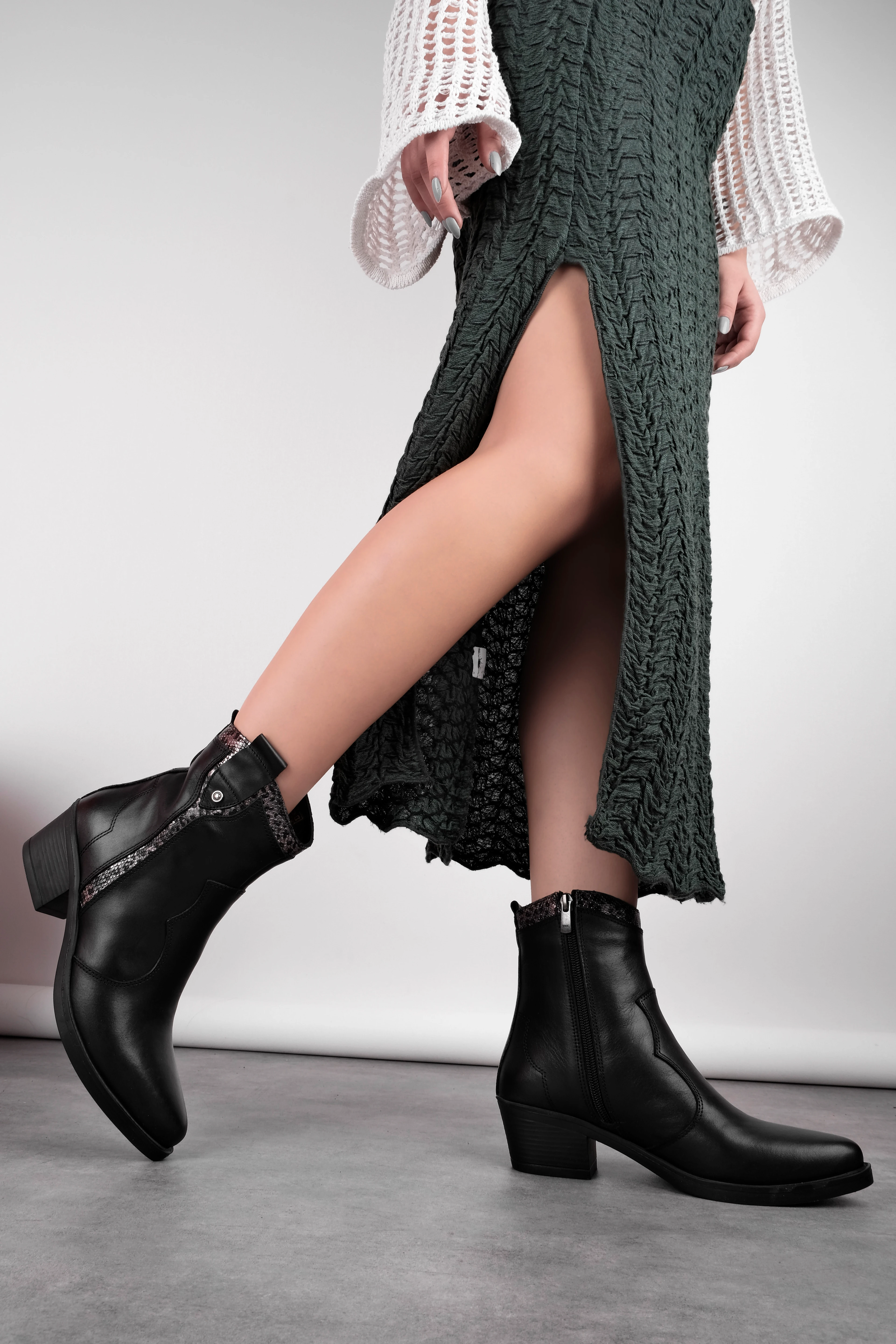 Catalina Kadın Hakiki Deri Dikiş Detaylı Kovboy Bot b4152