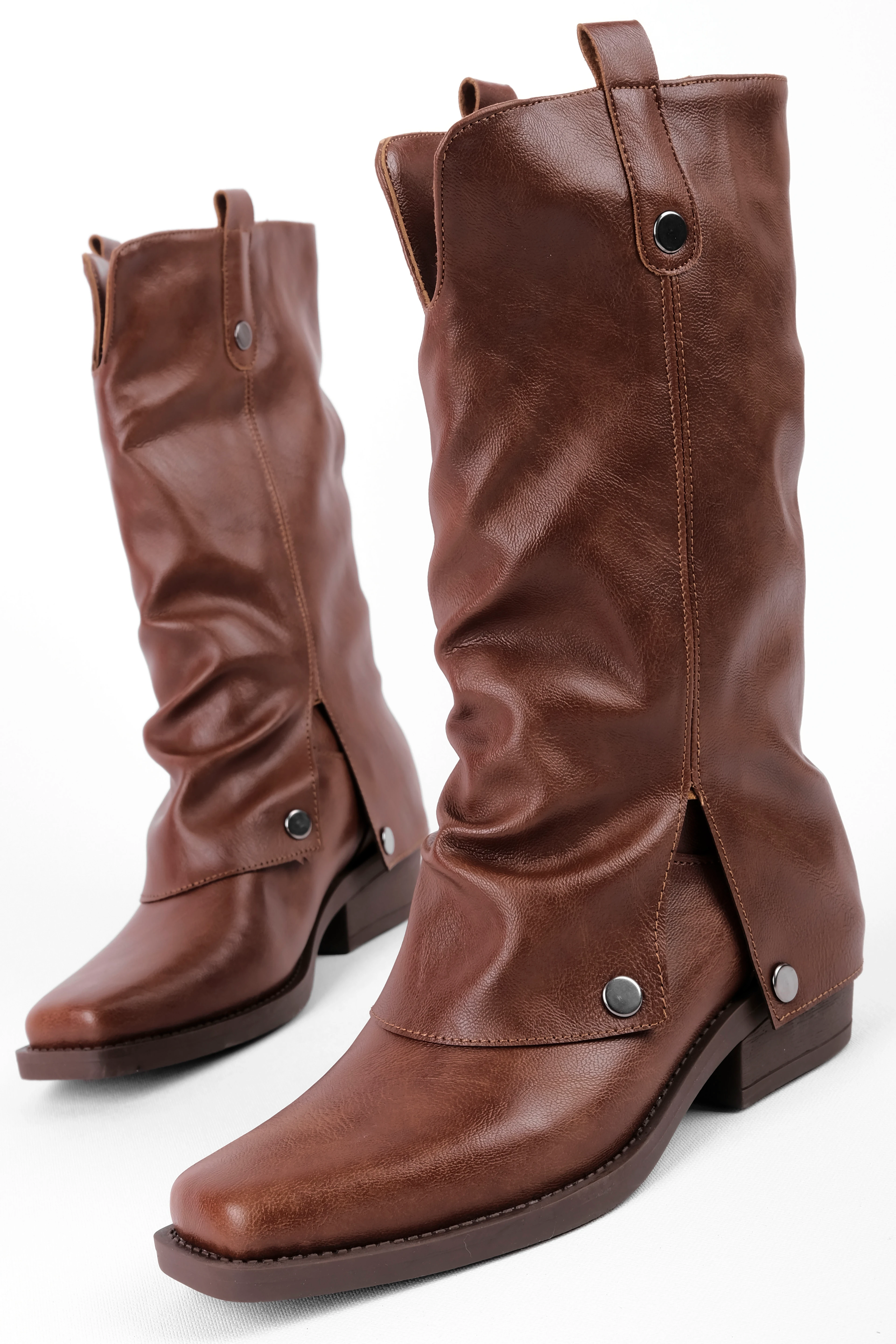 Jadire Kadın Paçalı Küt Burunlu Çizme b4205 - Taba