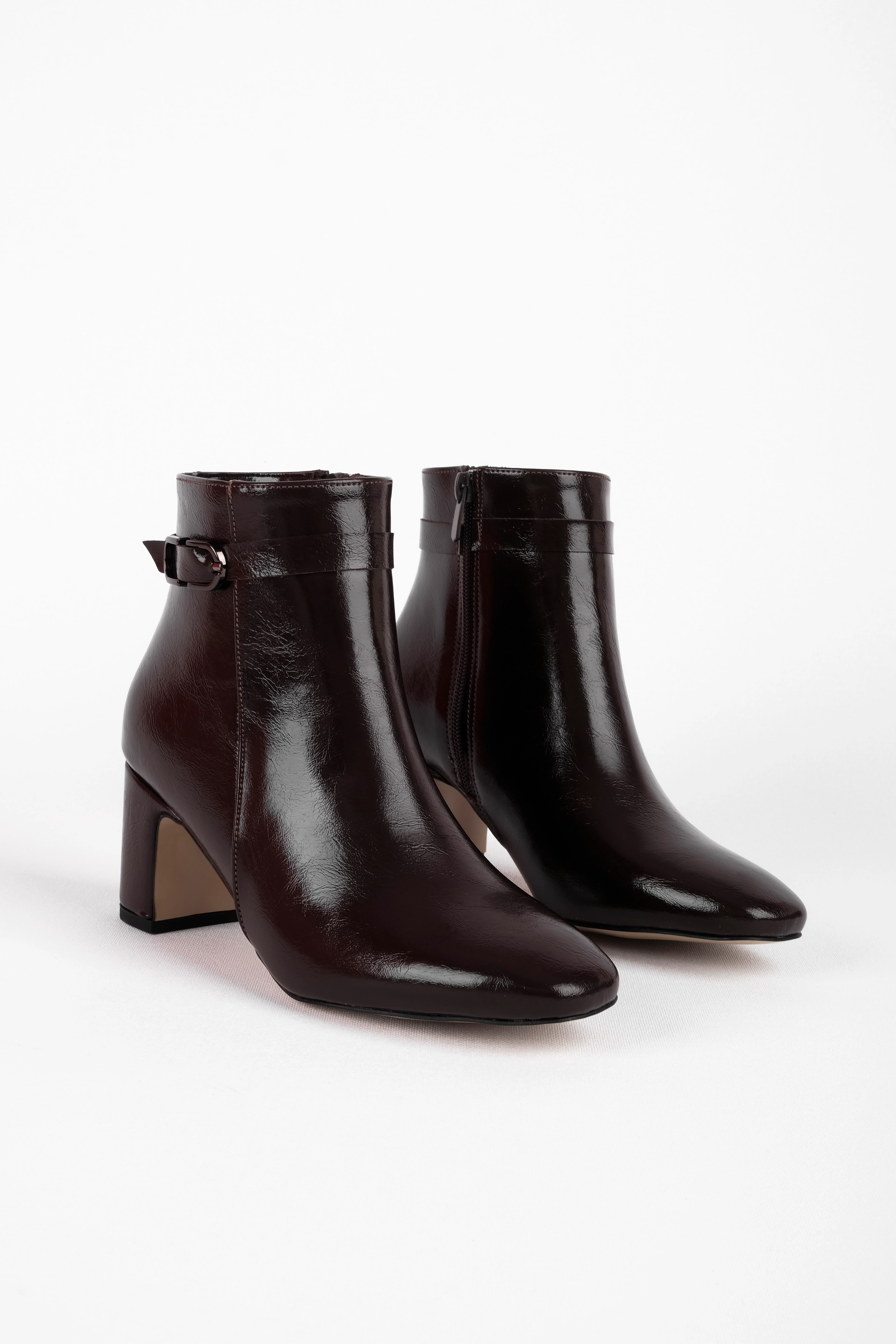 Quince Kadın Bant Ve Yanından Topu Detaylı Topuklu Bot (B4239) - R.Kahverengi