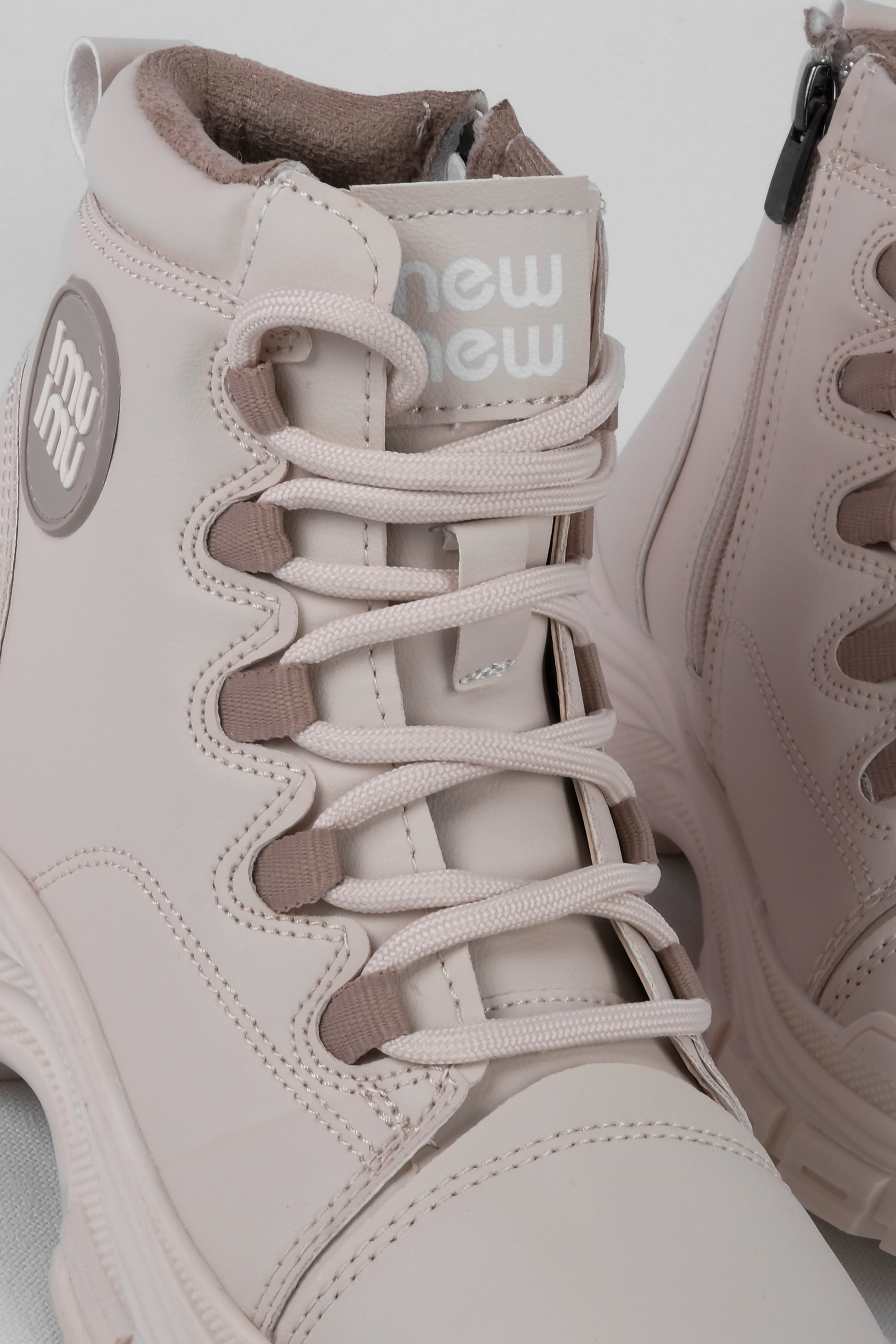 Ross Kadın Bağcık Detaylı Bot