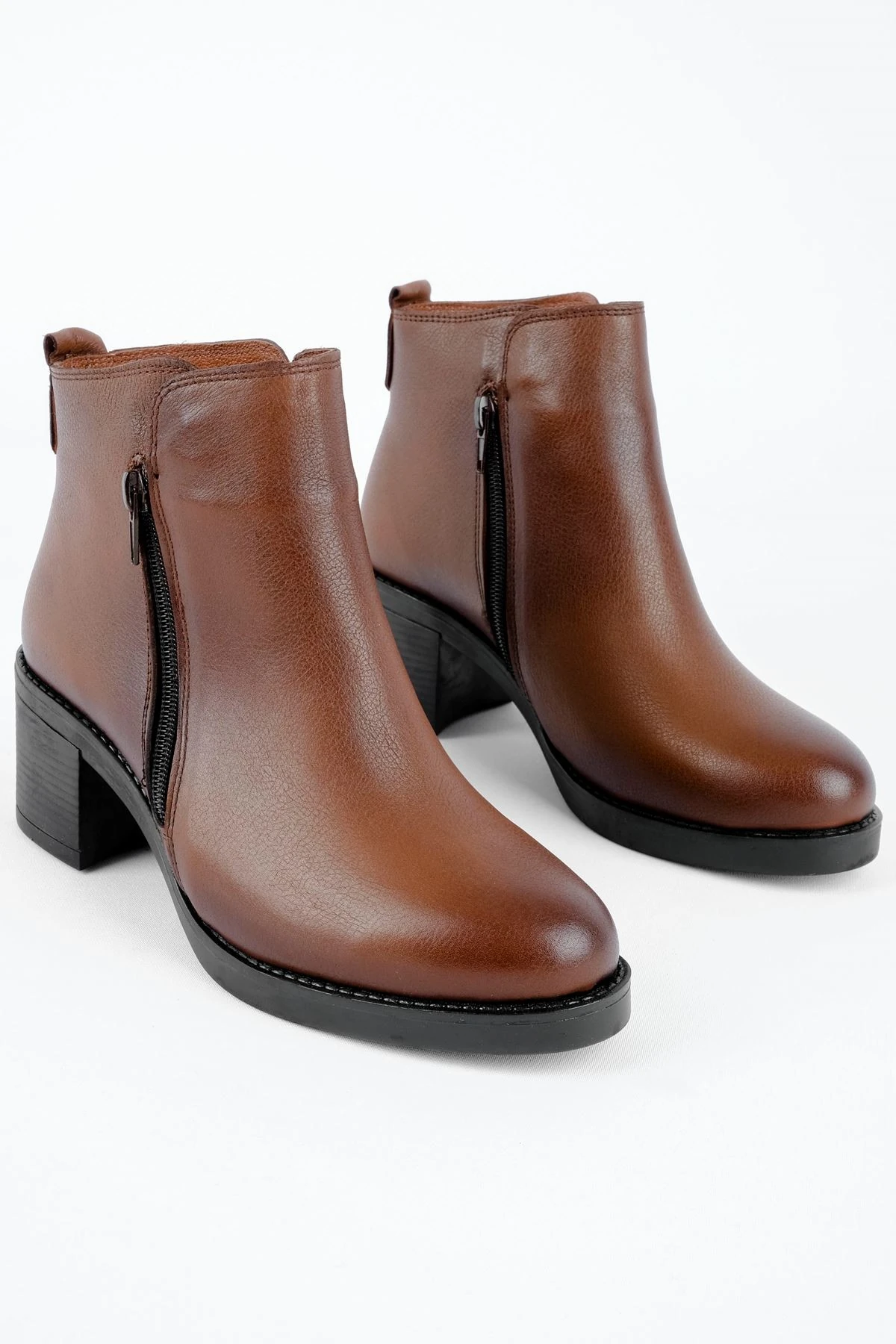 Holland Kadın Hakiki Deri Topuklu Bot İki Fermuarlı