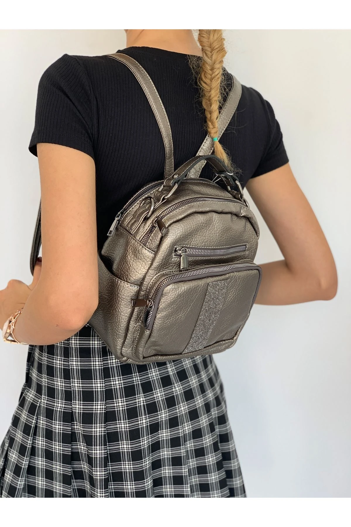 AKİLA TAŞLI BAYAN ÇANTASI