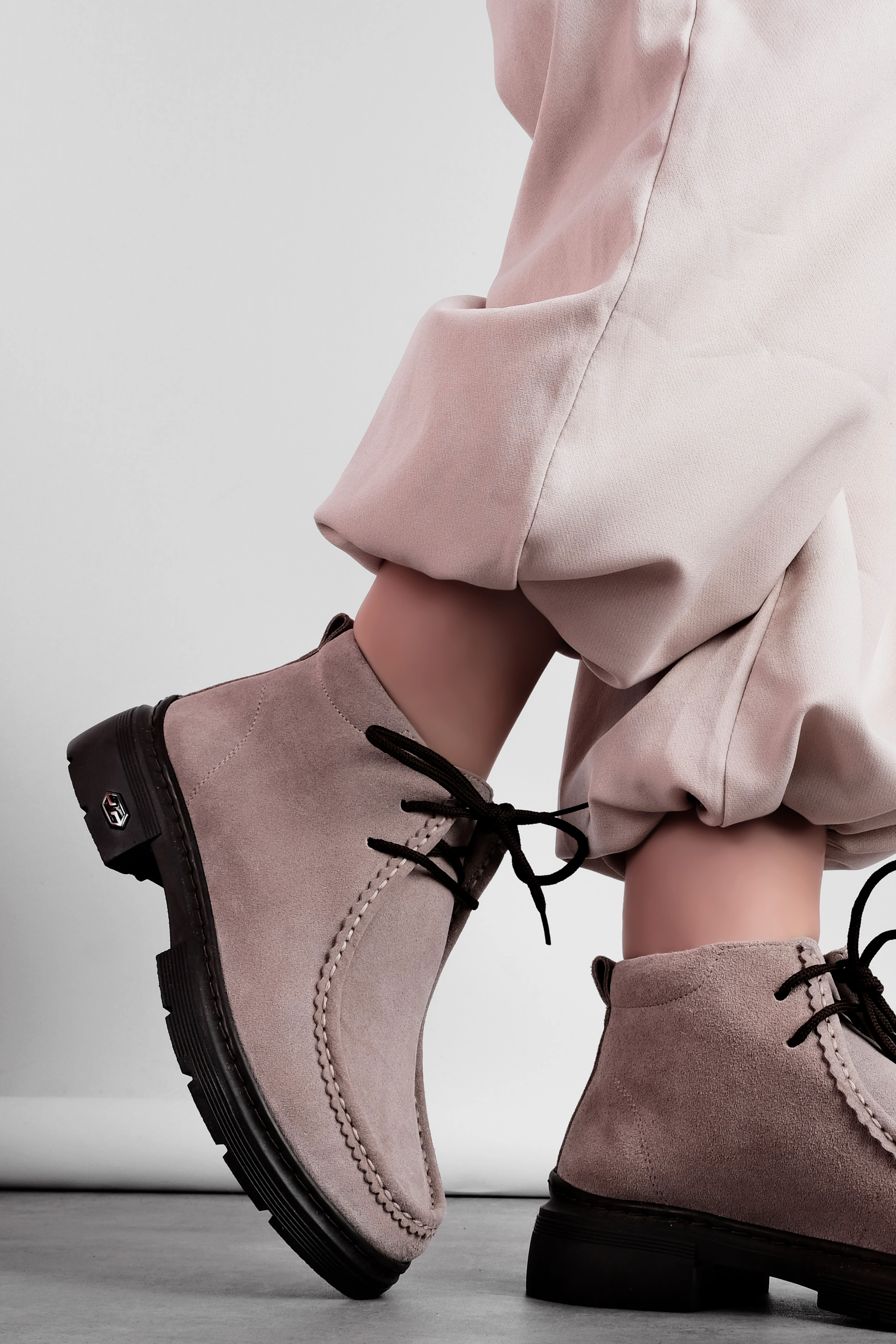 Phoka KAdın Hakiki Deri Dikişili Bağcıklı Bilek Boy Bot (B4281) - S.KREM