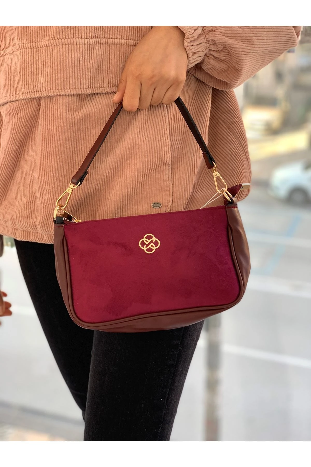 TEK GÖZLÜ KÜÇÜK EL ÇANTASI