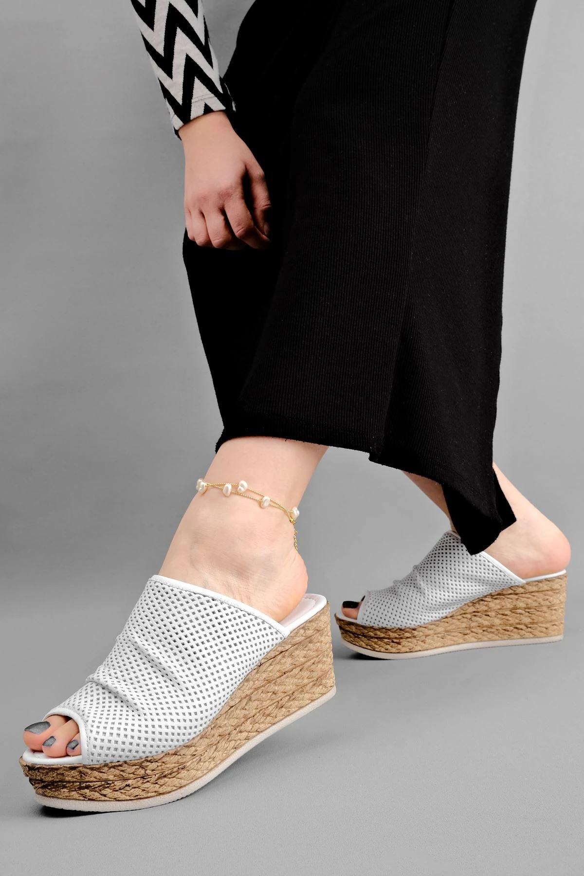 Secho Kadın Hakiki Deri Dolgu Topuk Terlik