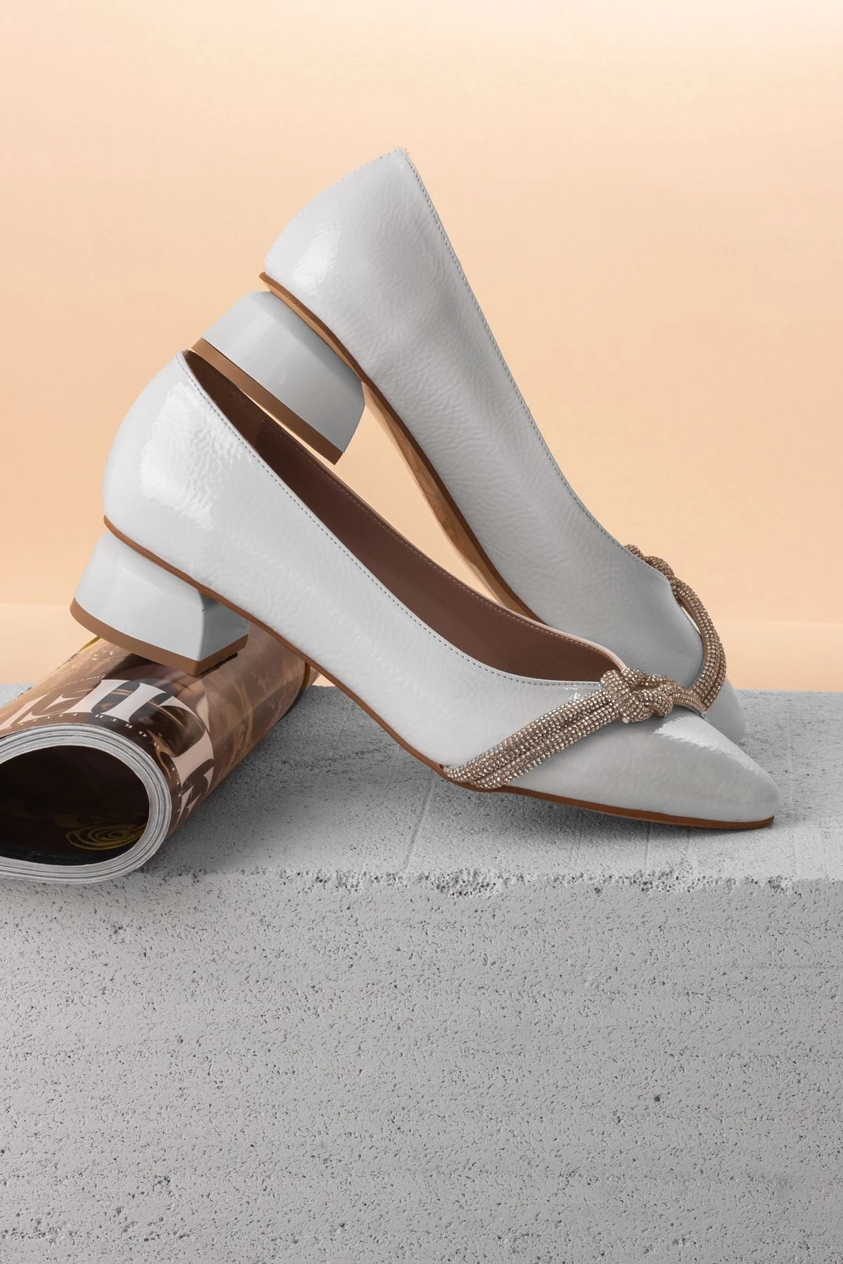 CROSS KADIN TOPUKLU AYAKKABI ÇAPRAZ TAŞLI